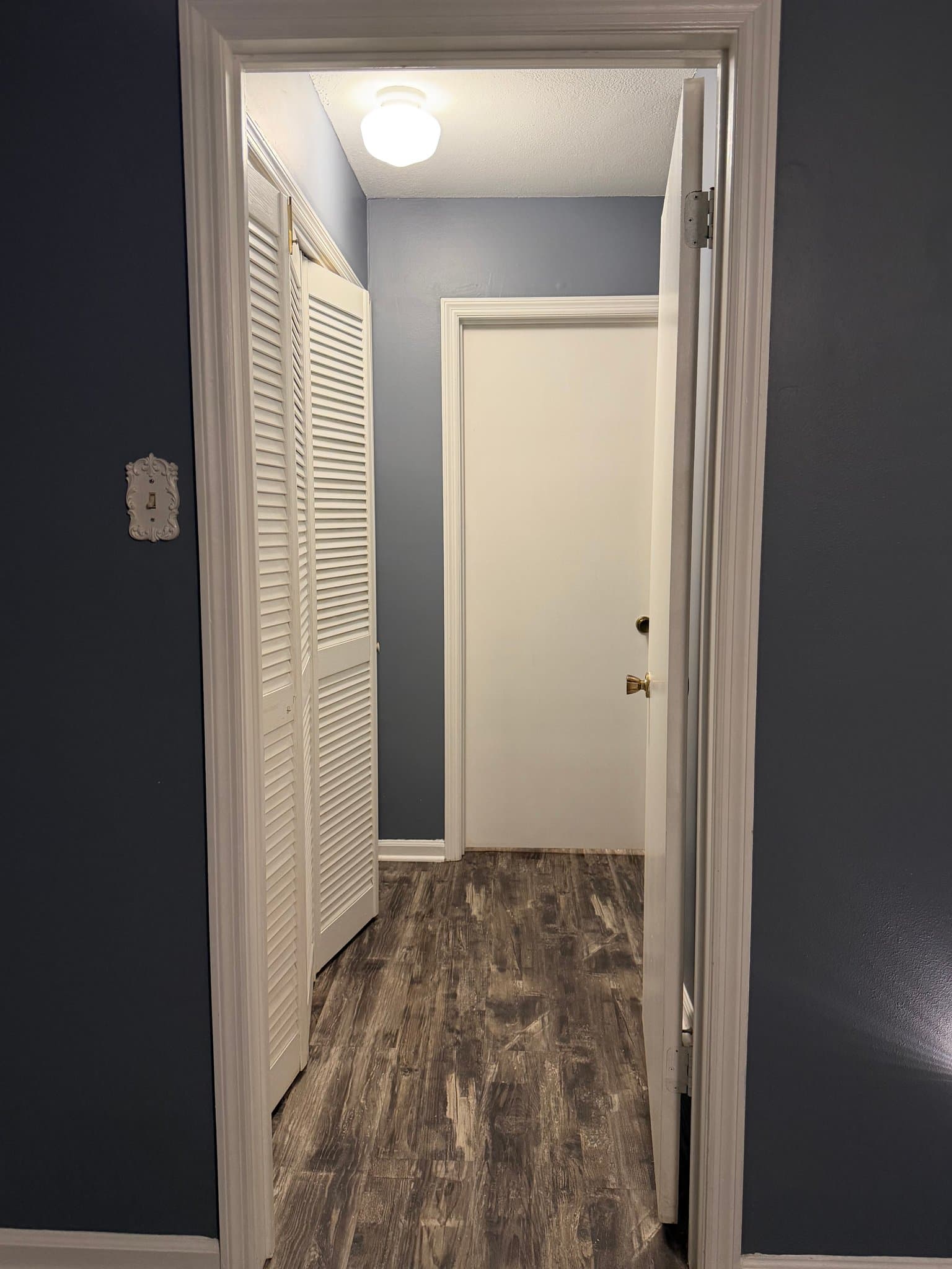 Hot Spring Condo: 125 Carl Dr.