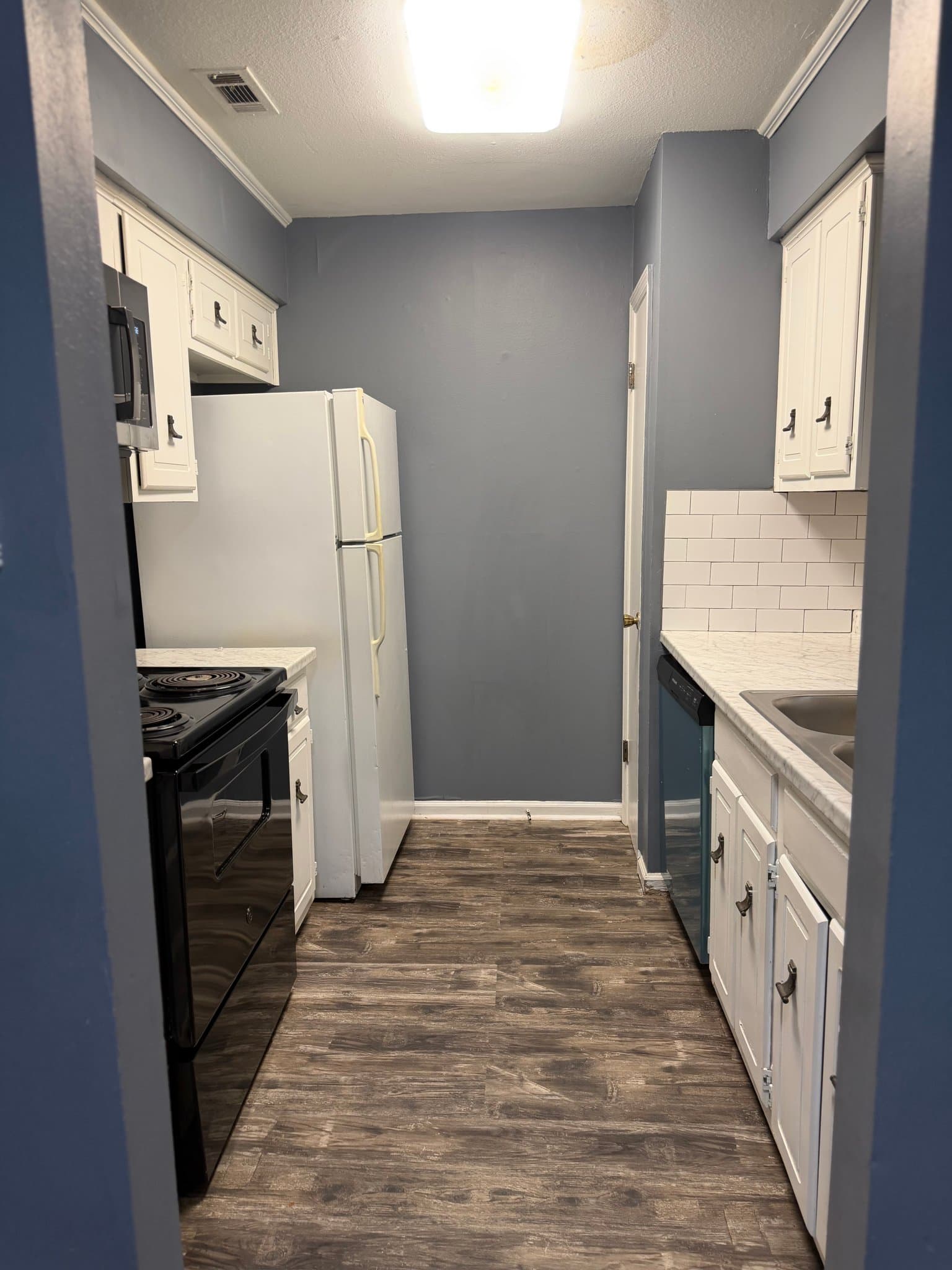 Hot Spring Condo: 125 Carl Dr.