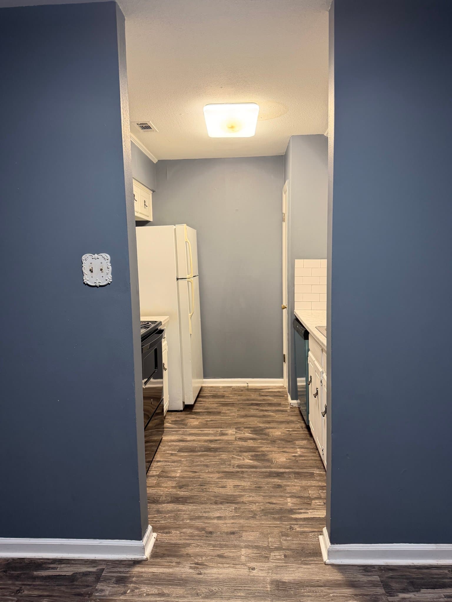 Hot Spring Condo: 125 Carl Dr.