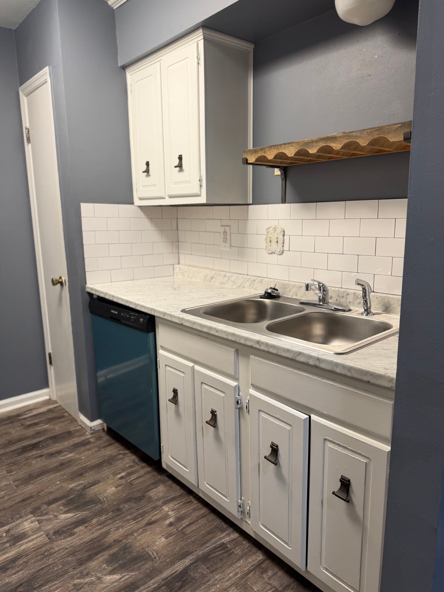 Hot Spring Condo: 125 Carl Dr.