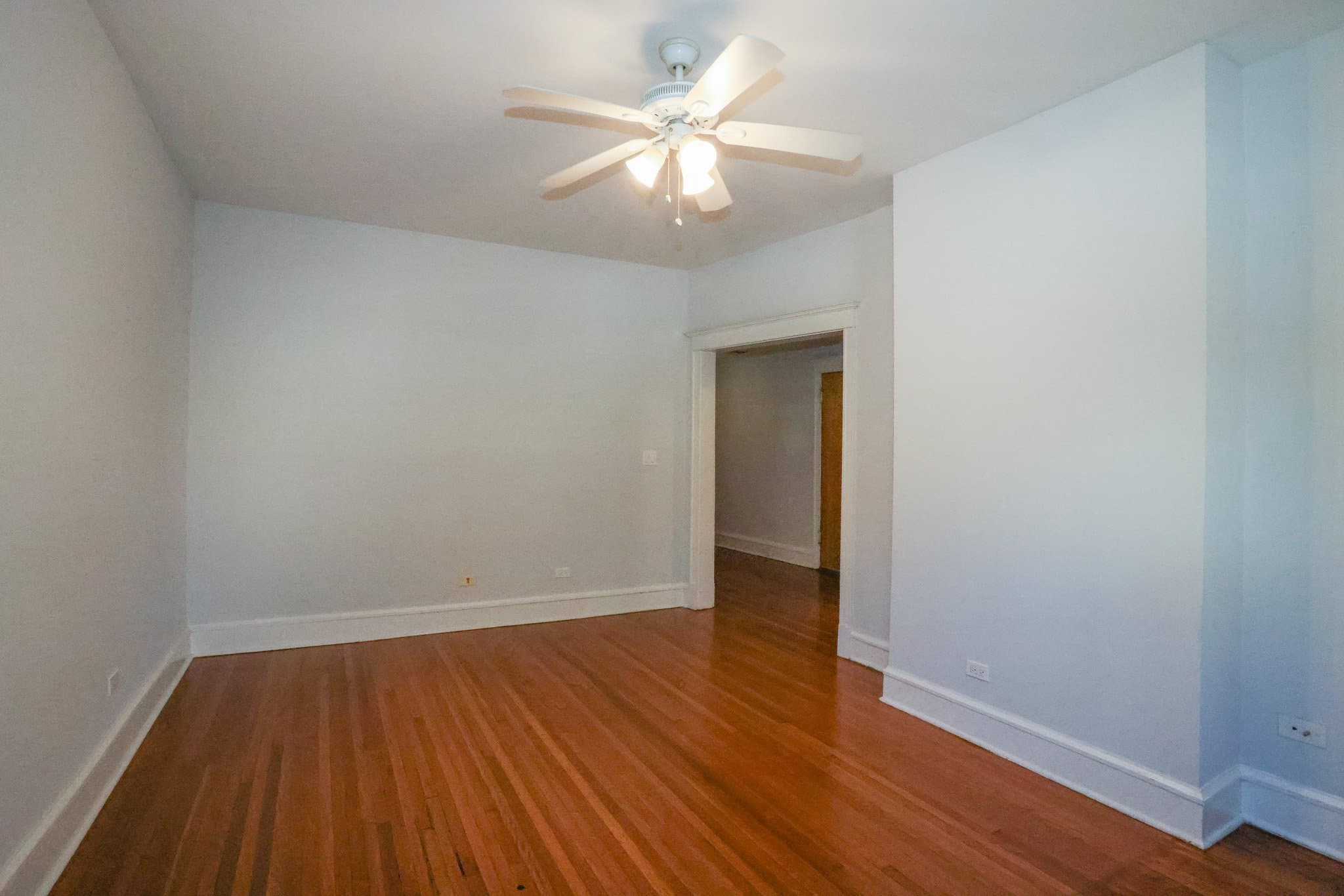 Chicago Apartment: 901 Sheridan