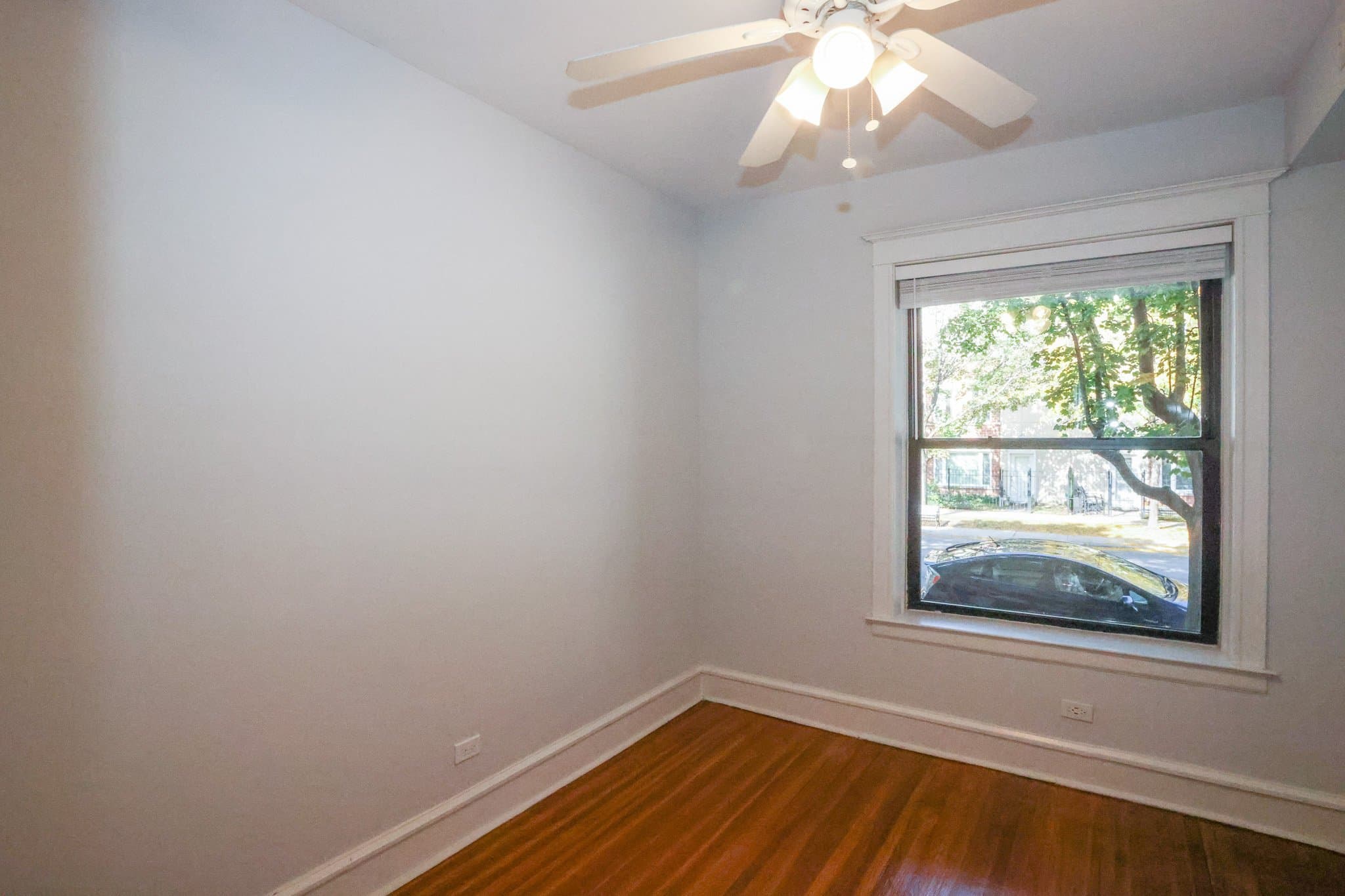 Chicago Apartment: 901 Sheridan