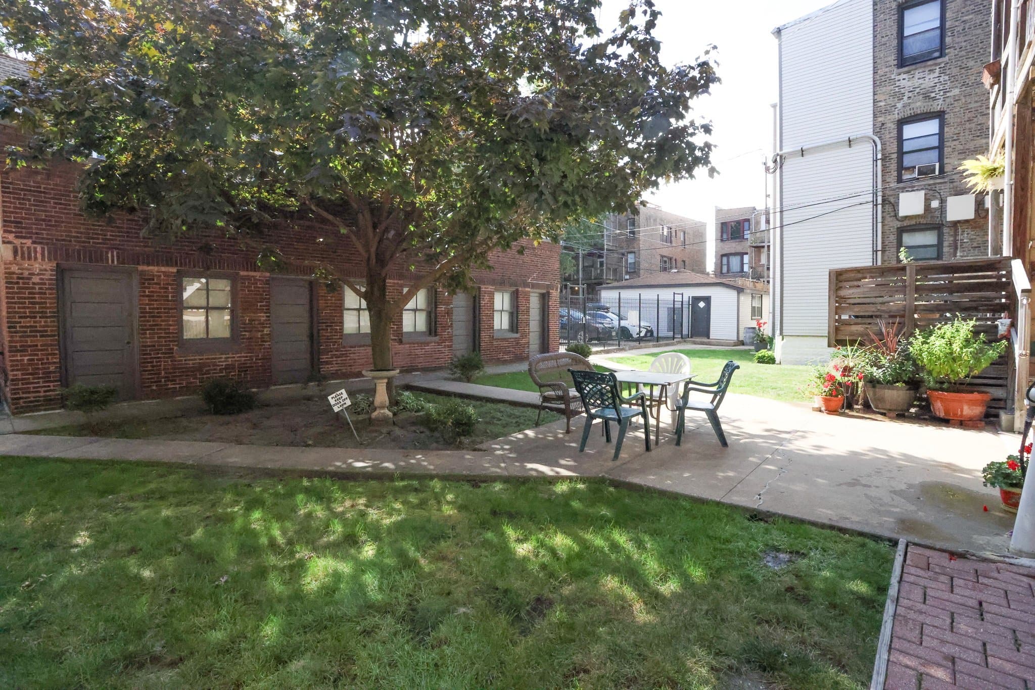Chicago Apartment: 901 Sheridan