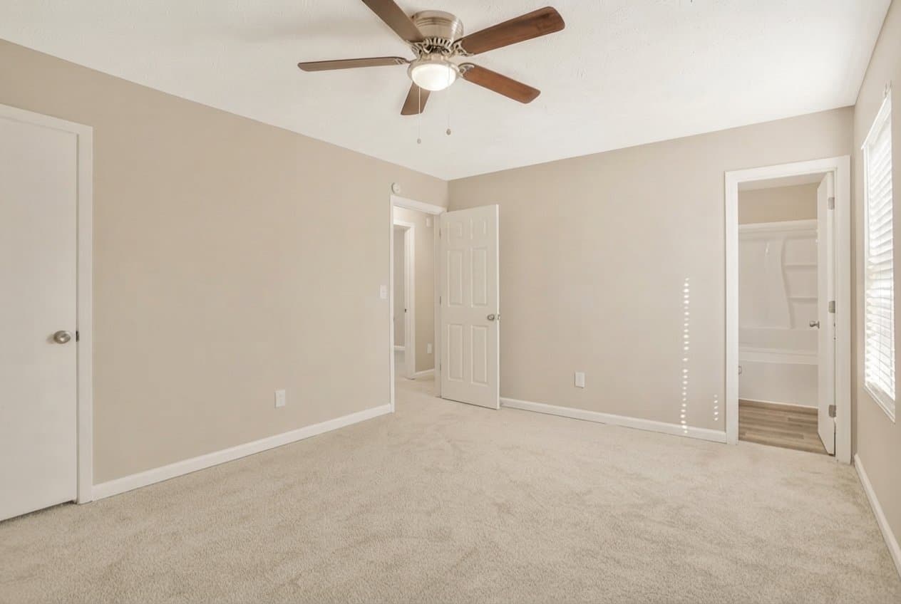 Stone Mountain House: 4625 High Collier Walk