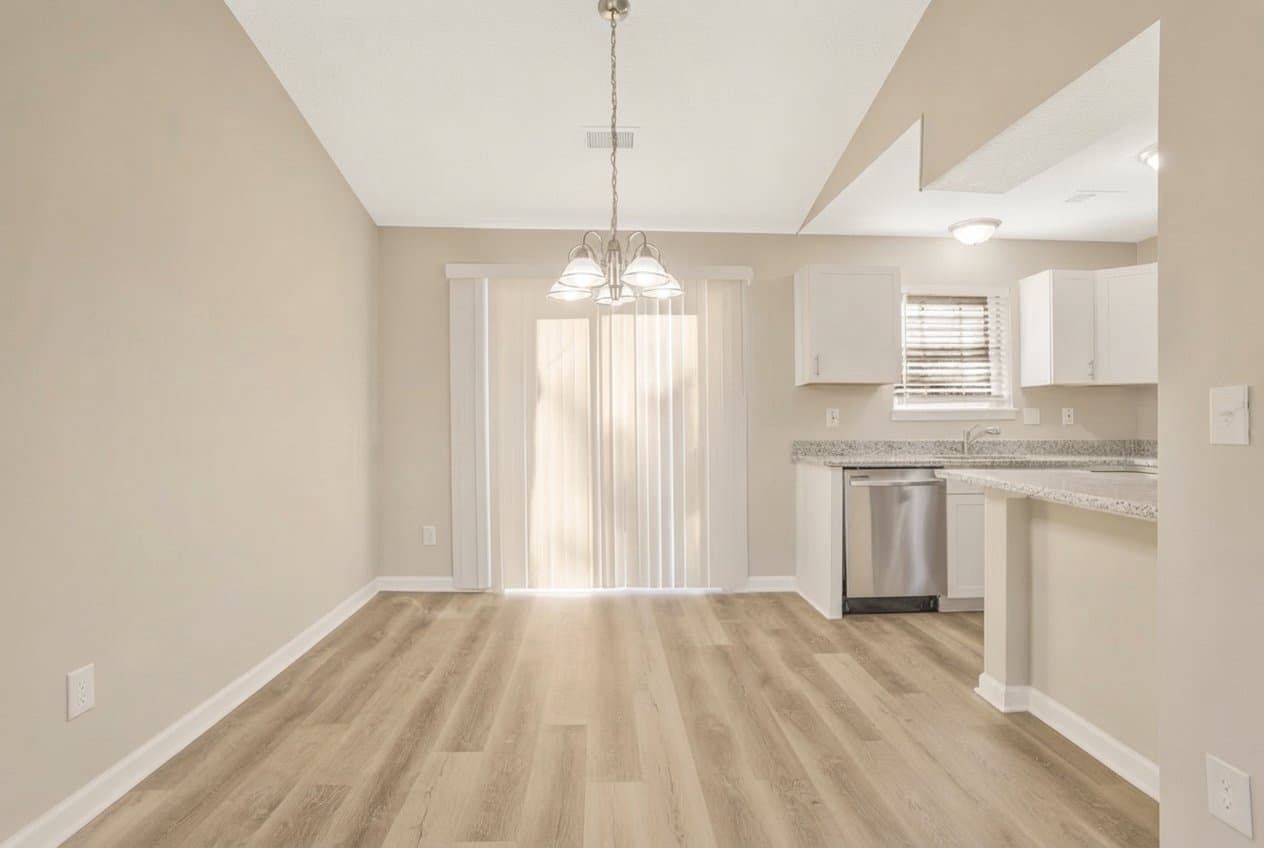 Stone Mountain House: 4625 High Collier Walk
