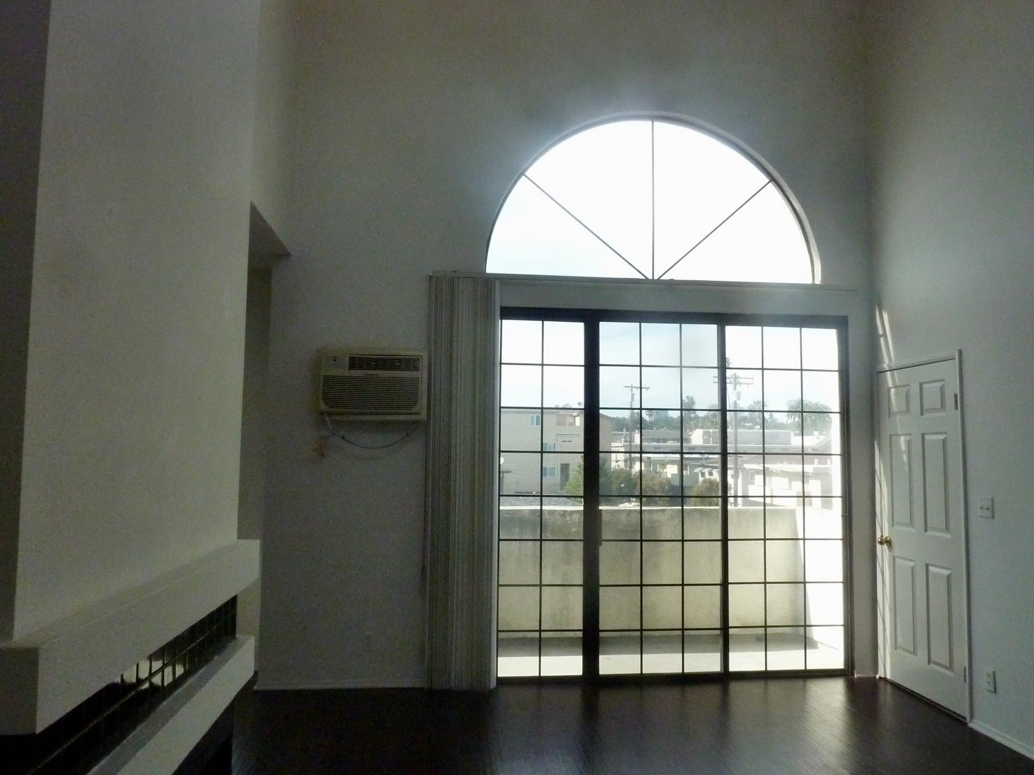 Los Angeles Multiplex: 3648 Motor Avenue