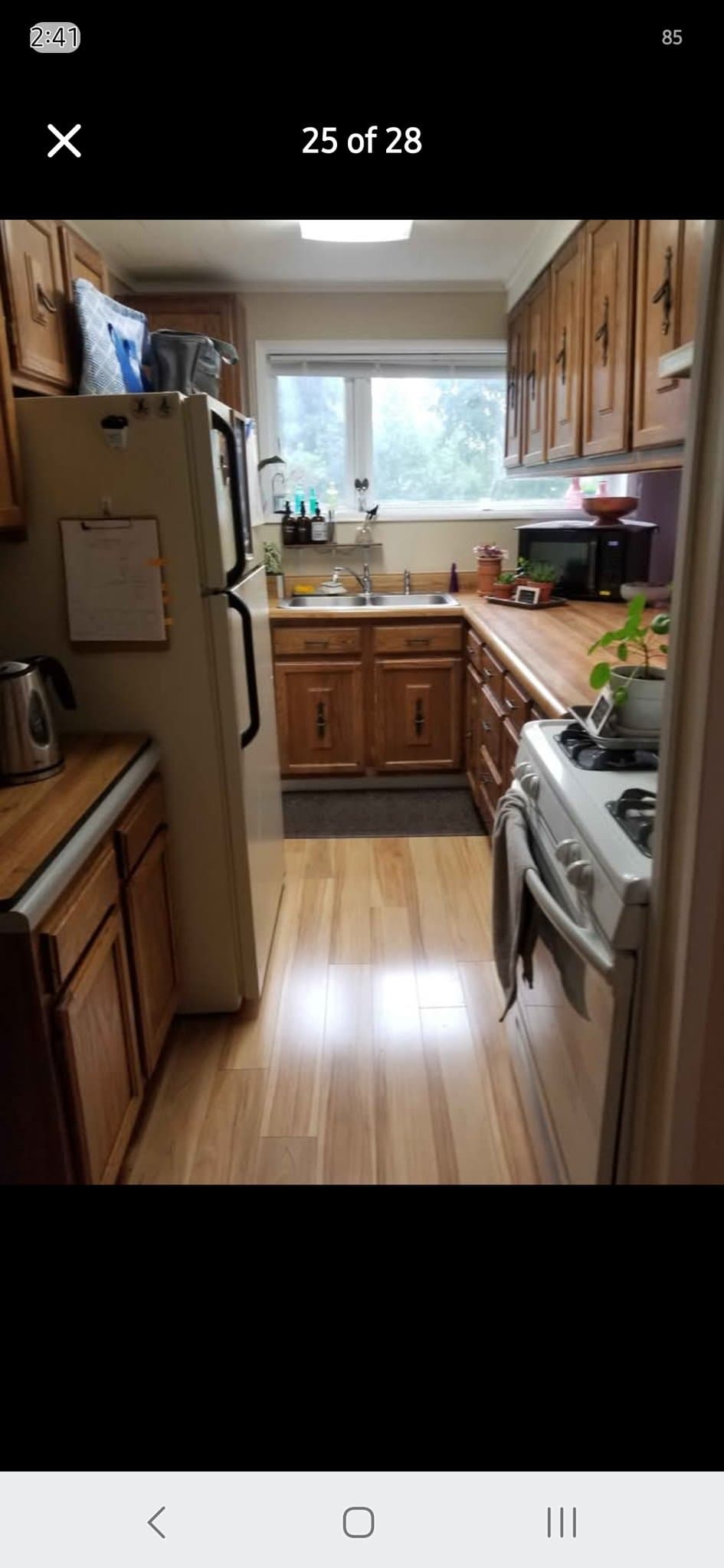 Anchorage Multiplex: 14231 Sunview Dr