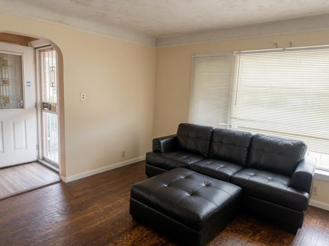 detroit Single Room: 17694 Huntington