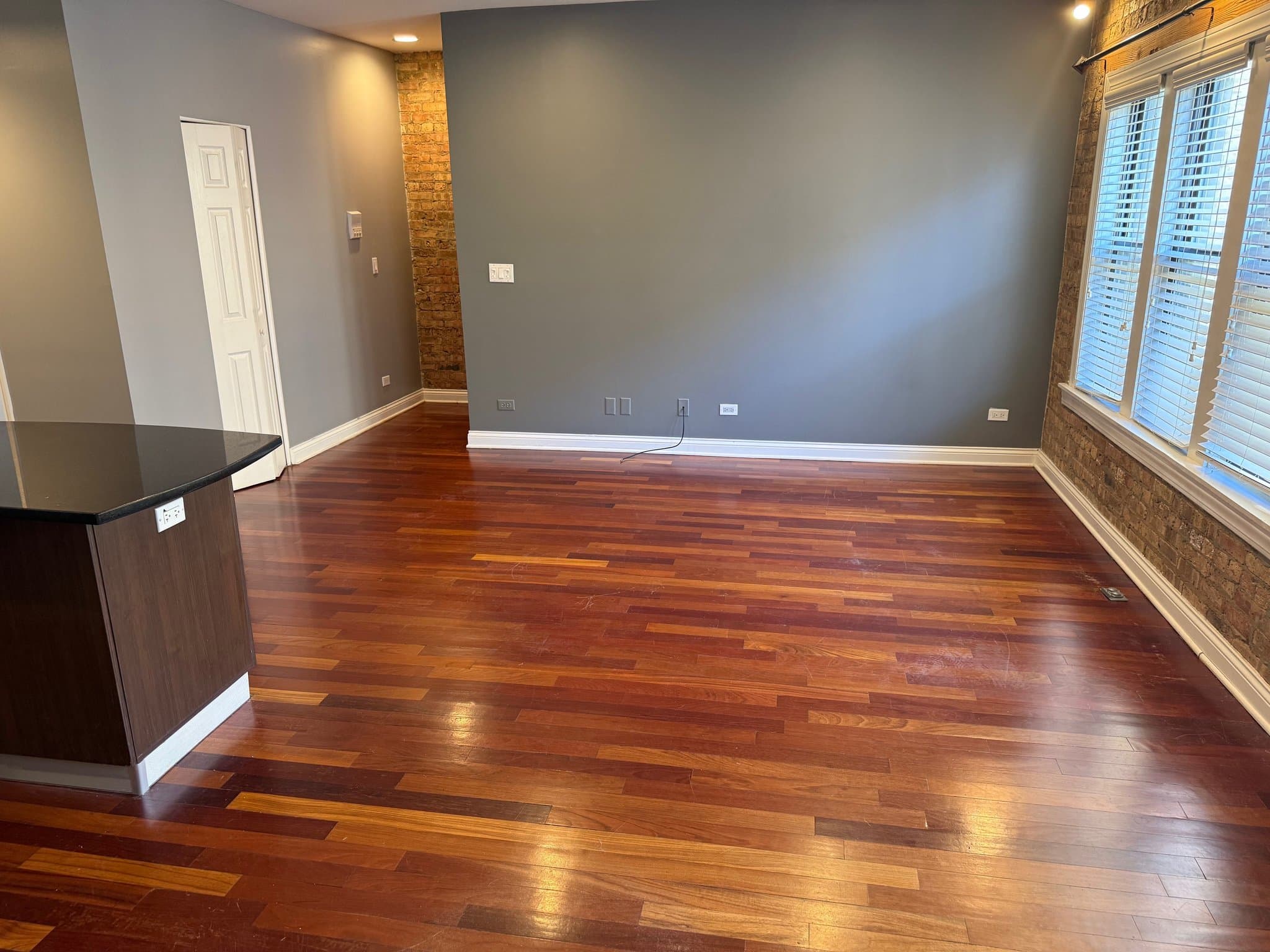 Chicago Condo: 1360 W Estes Ave