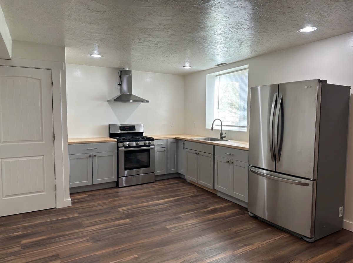 West Haven Apartment: 2181 S 2700 W