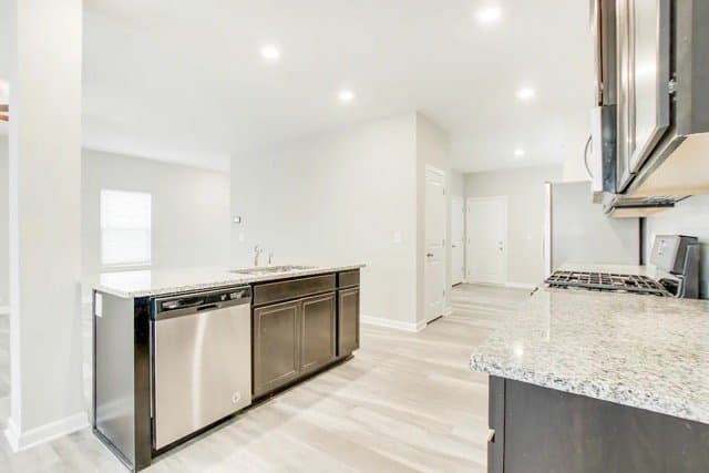 Atlanta House: 3942 Lake Manor Way