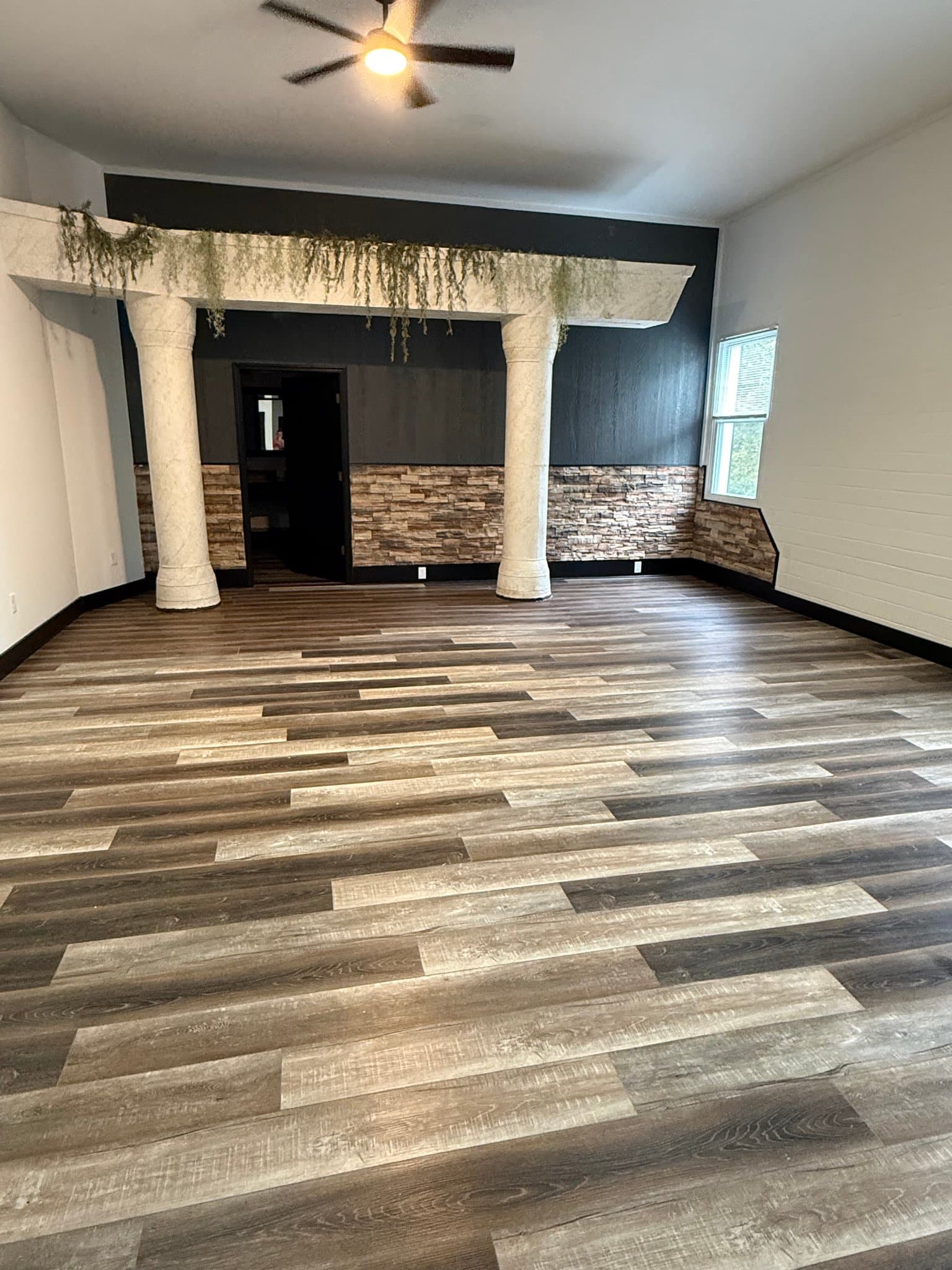Carlyle Multiplex: 690 7th St.