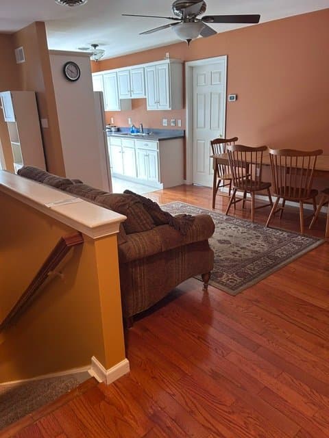 Dover Apartment: 785 Buck Rd