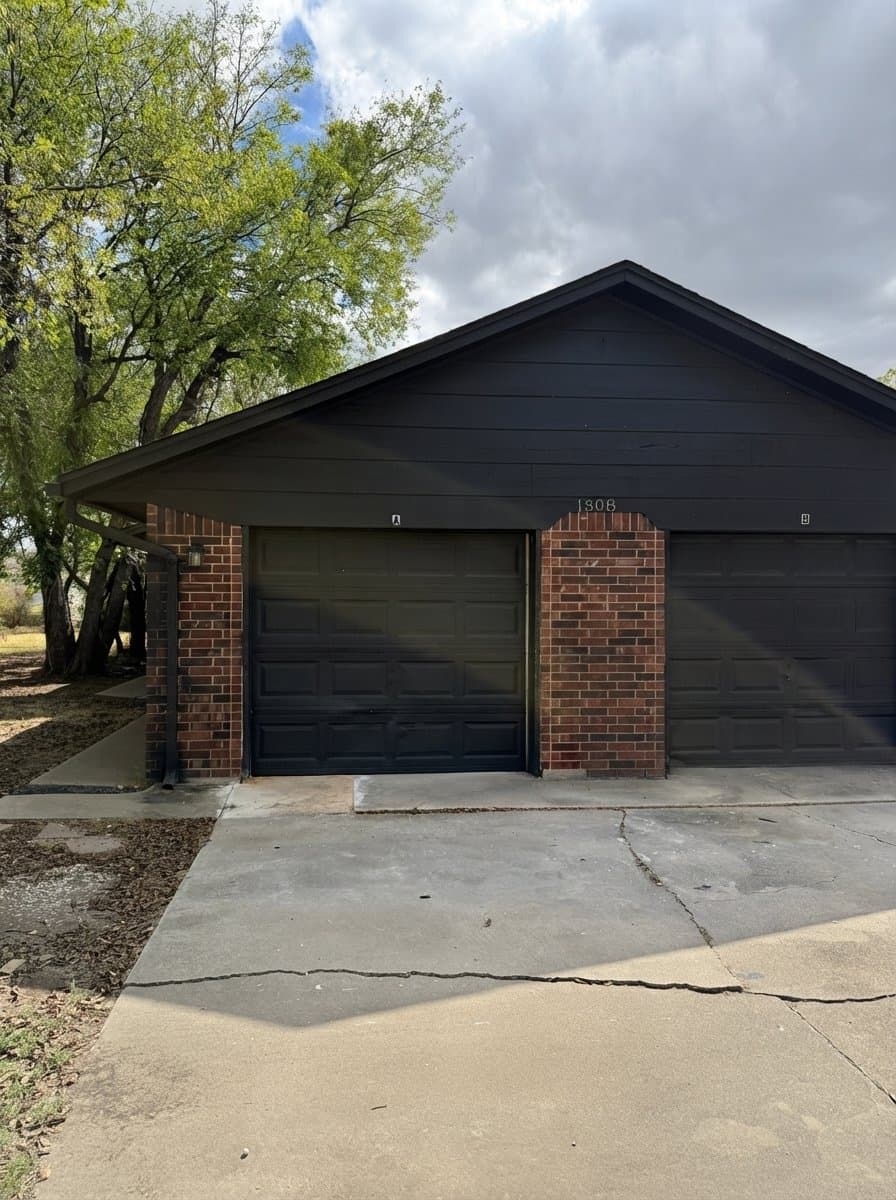 Lawton Multiplex: 1508 NW Columbia Ave