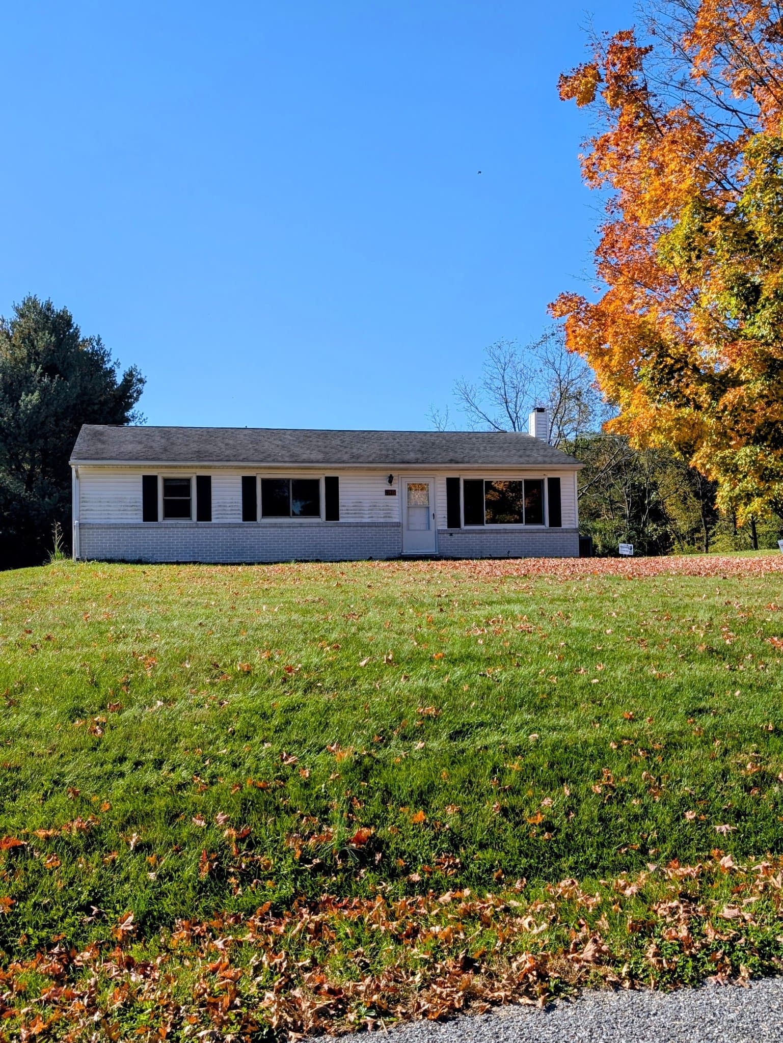 Chambersburg House: 4120 Dixie Ave