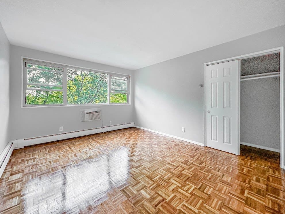 Elizabeth Apartment: 331 Elmora ave