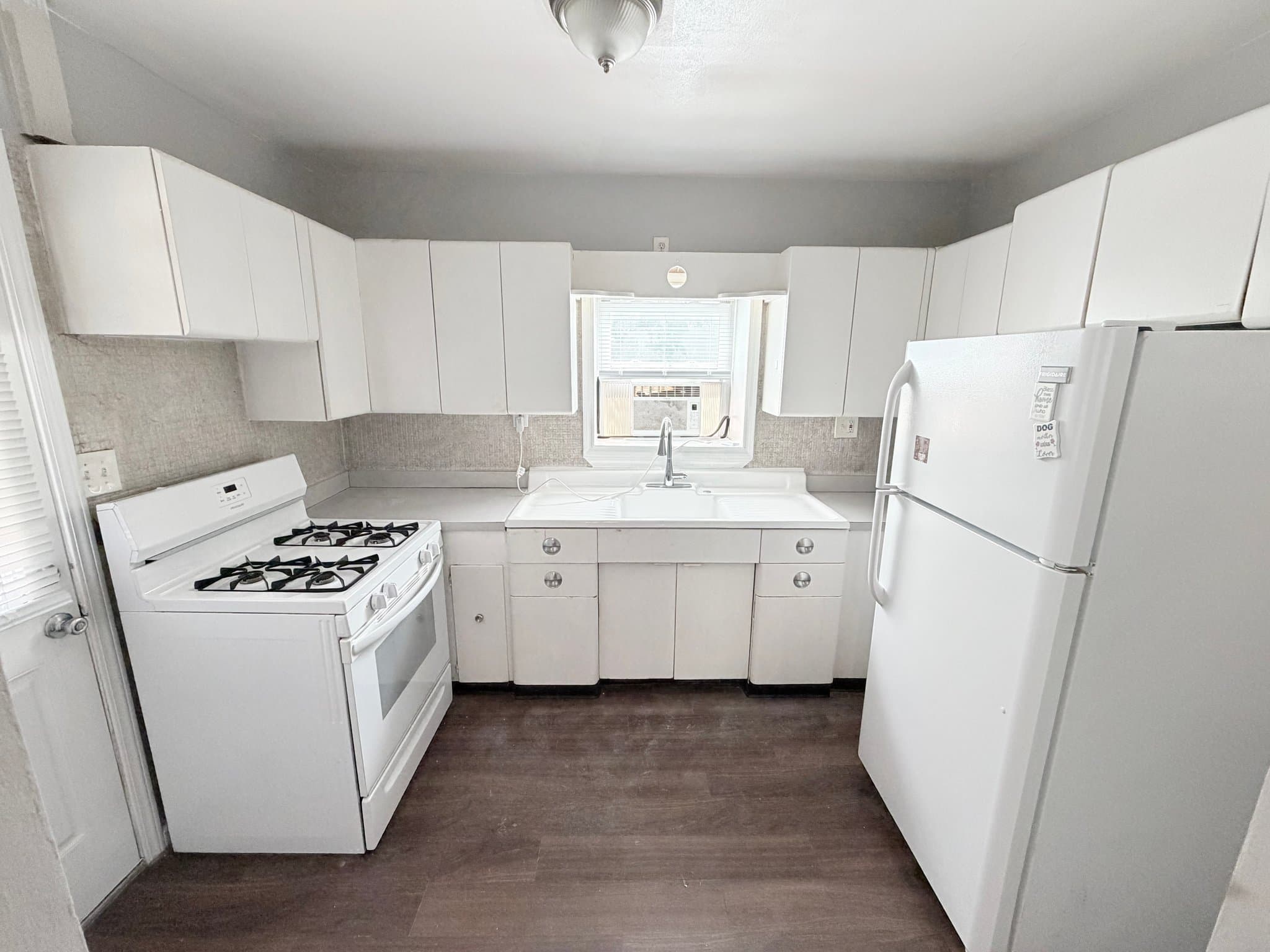 Independence House: 743 N Kiger Rd
