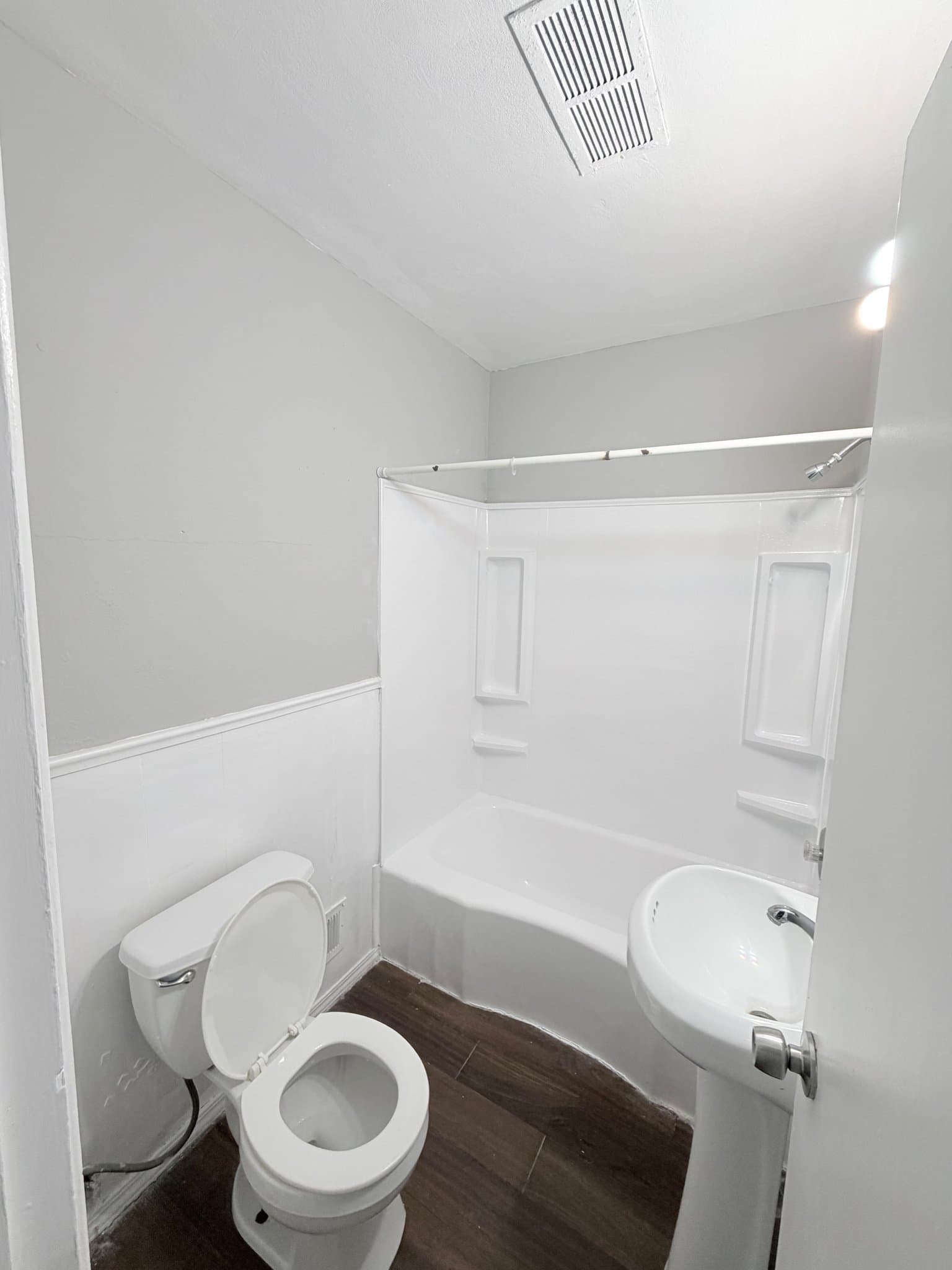 Independence House: 743 N Kiger Rd