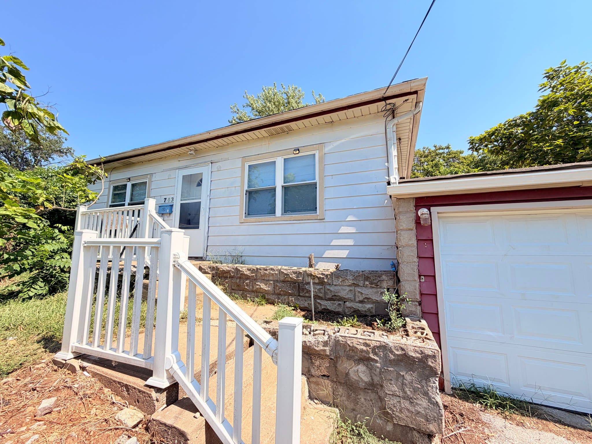 Independence House: 743 N Kiger Rd