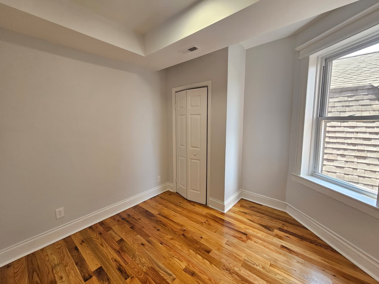 Irvington Single Room: 1422 Springfield Ave