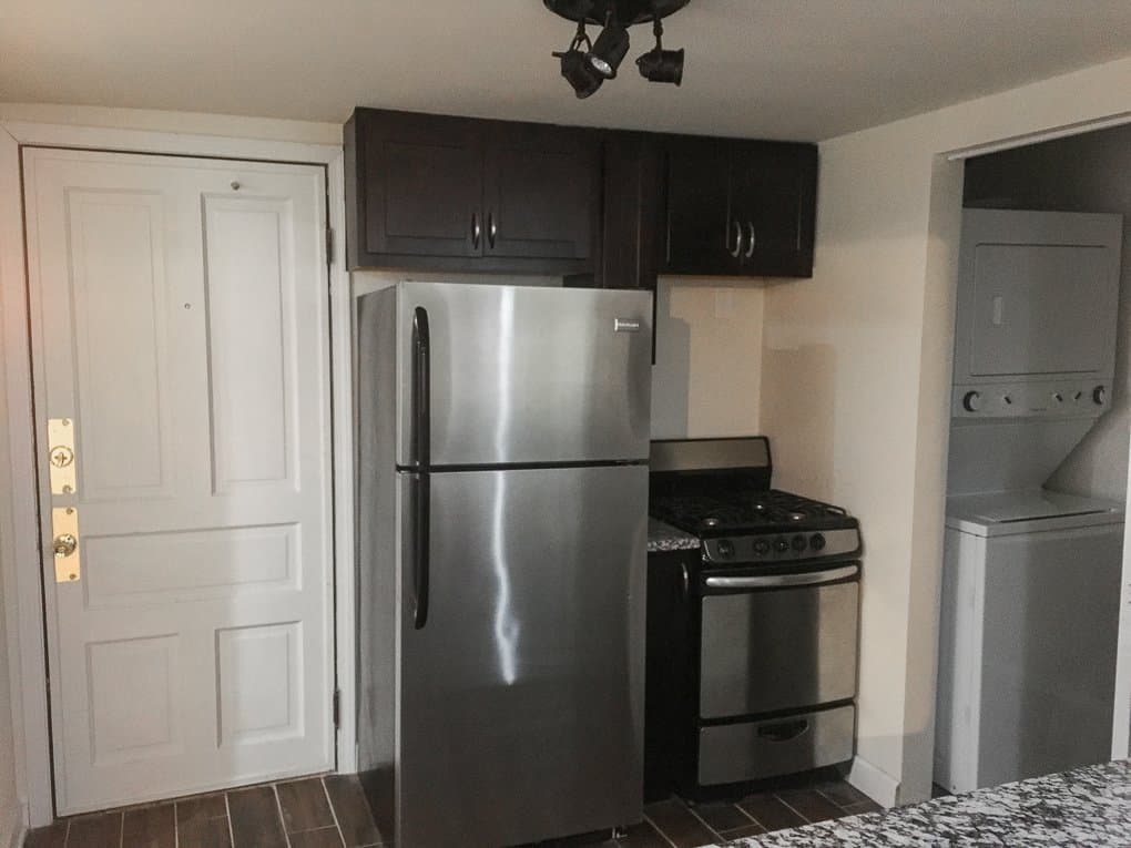 Chicago Apartment: 2531-2533 W Augusta Blvd