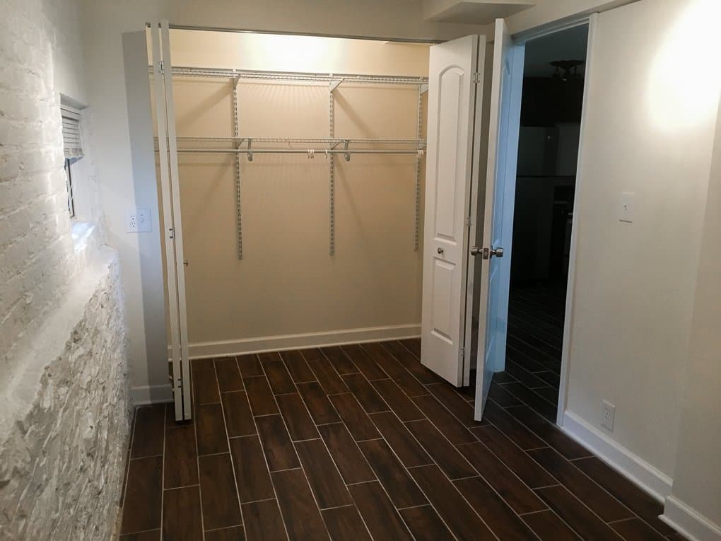 Chicago Apartment: 2531-2533 W Augusta Blvd