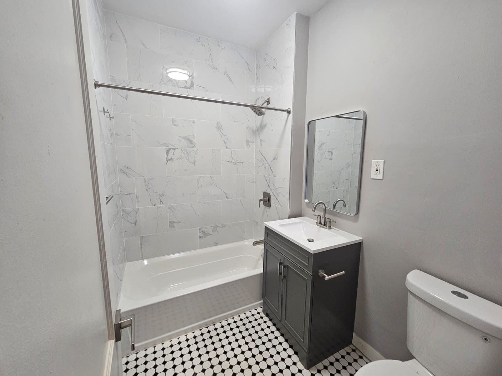 orange Apartment: 20 canfield st