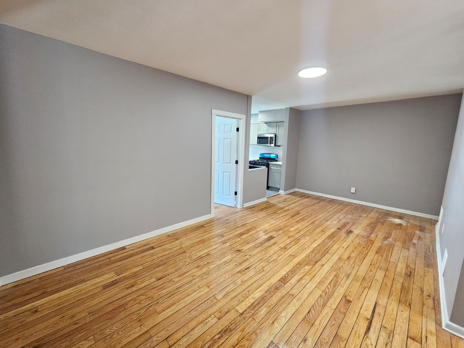 Orange Single Room: 421 Lincoln Ave
