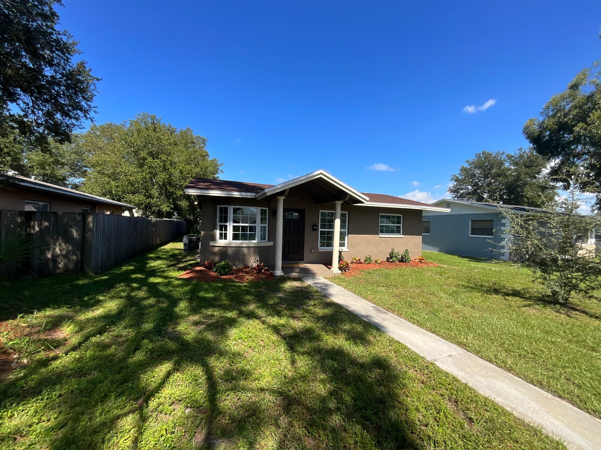 Saint Petersburg House: 759 90th Ave North