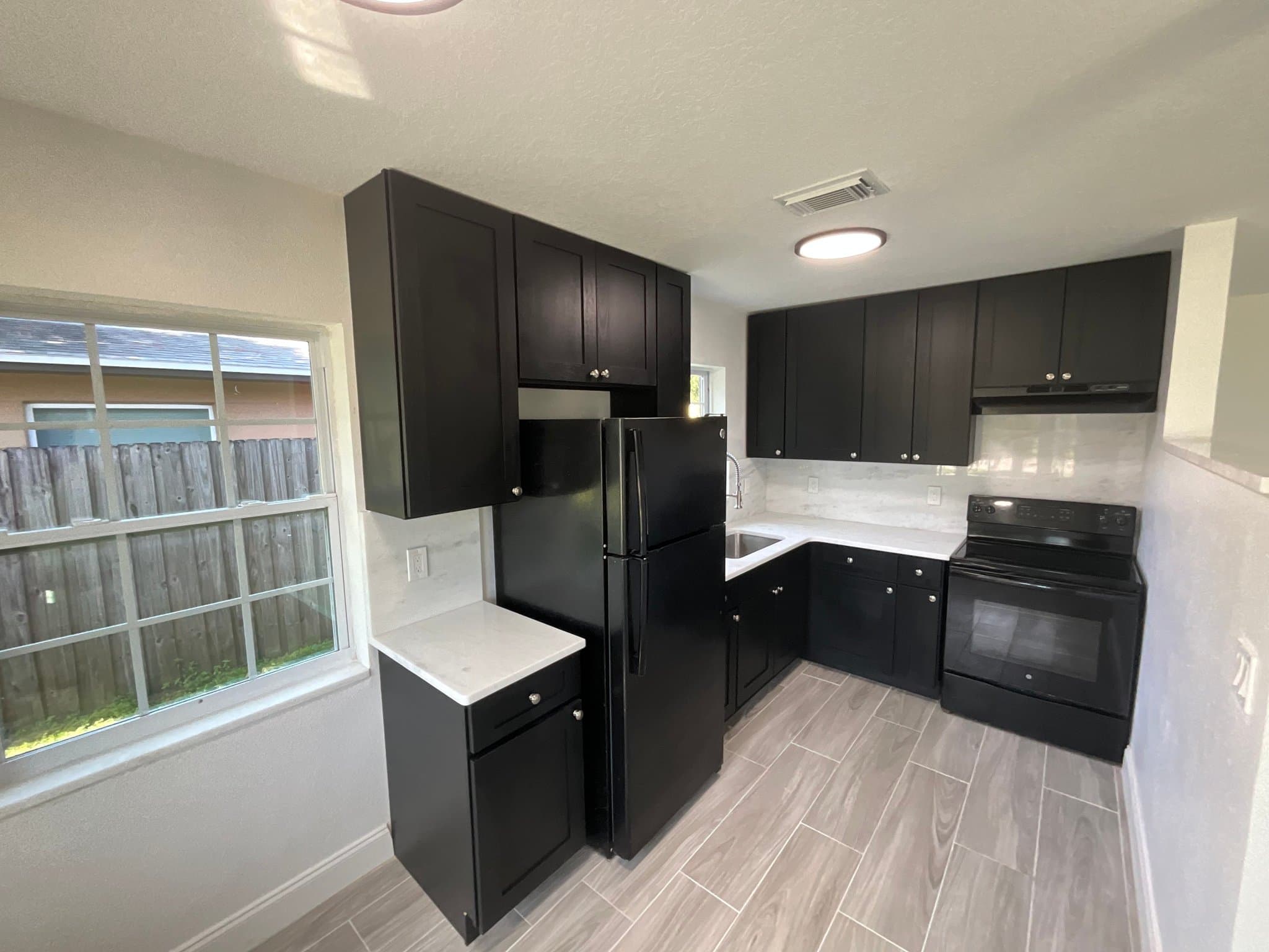 Saint Petersburg House: 759 90th Ave North