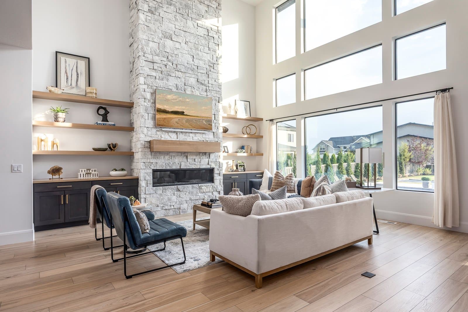 Highland House: 9825 N Willowbank Dr