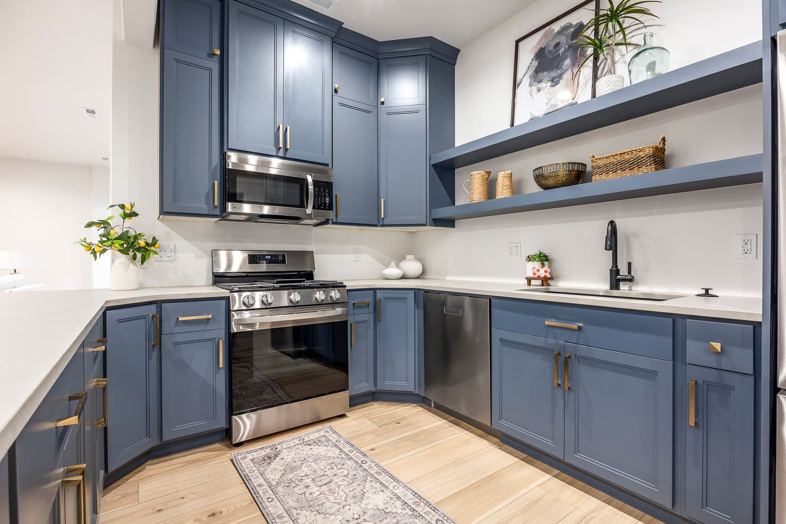 Highland House: 9825 N Willowbank Dr