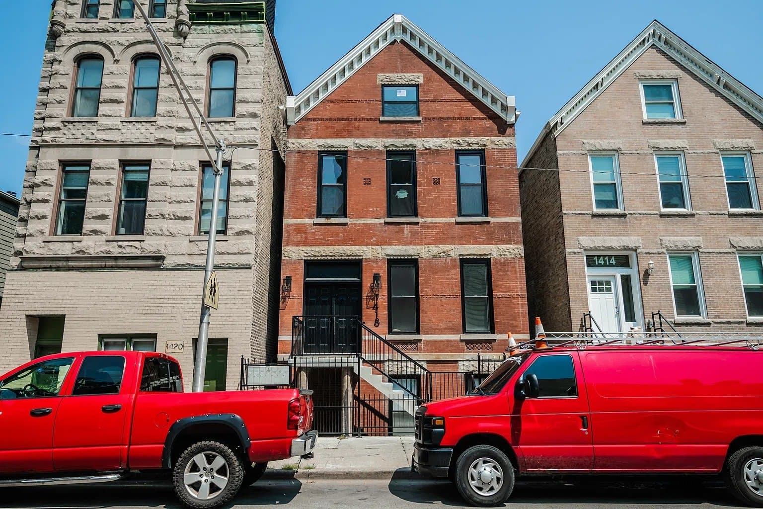 Chicago Apartment: 1418 W Blackhawk St