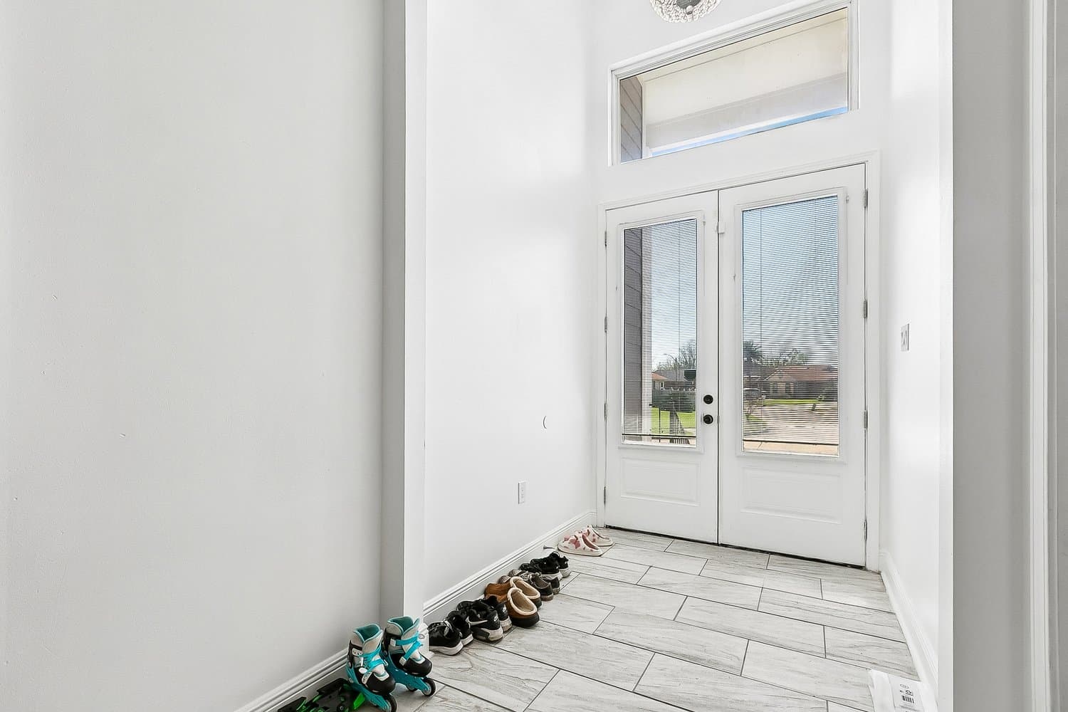 New Orleans House: 7271 Voyageur Dr