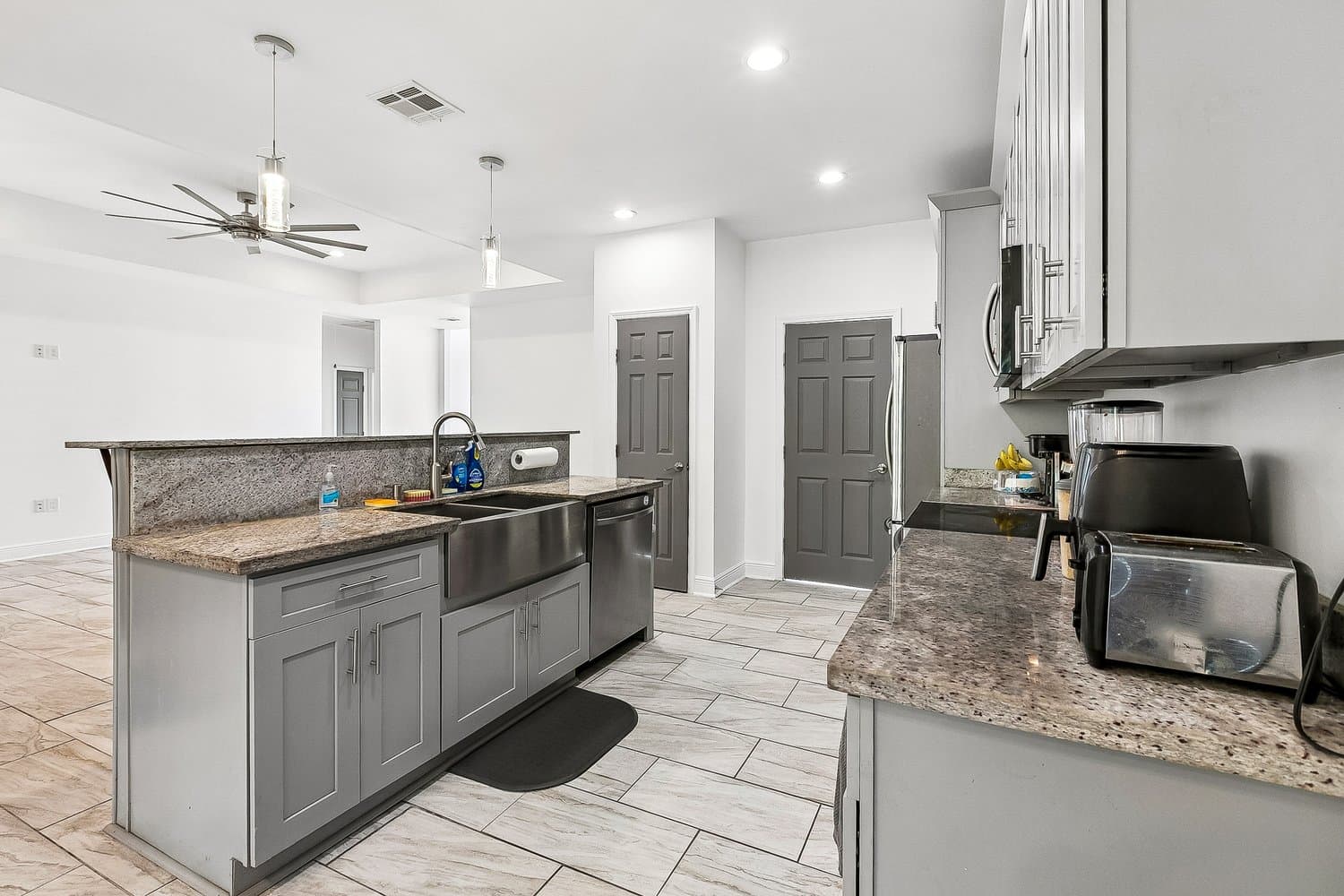 New Orleans House: 7271 Voyageur Dr