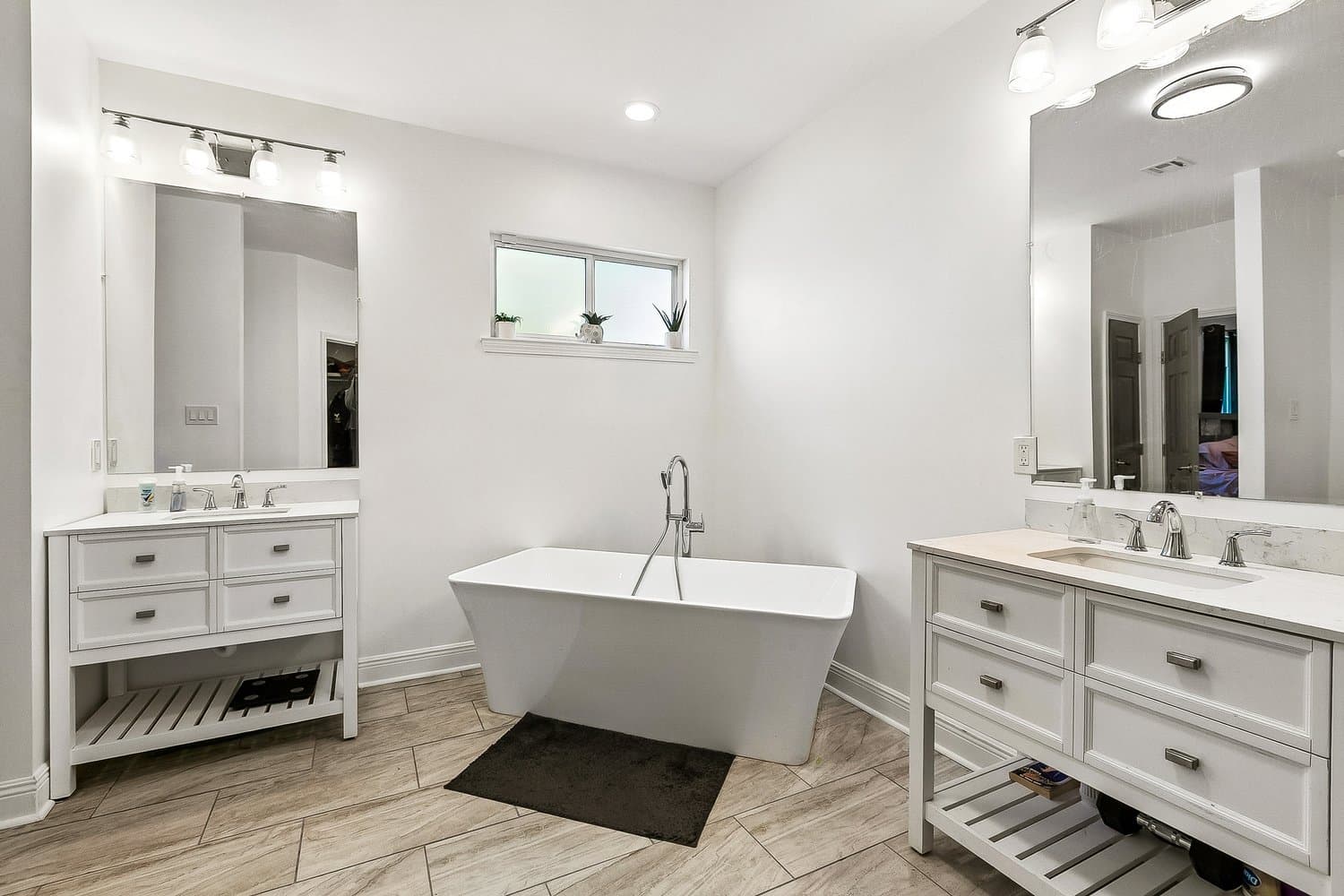 New Orleans House: 7271 Voyageur Dr
