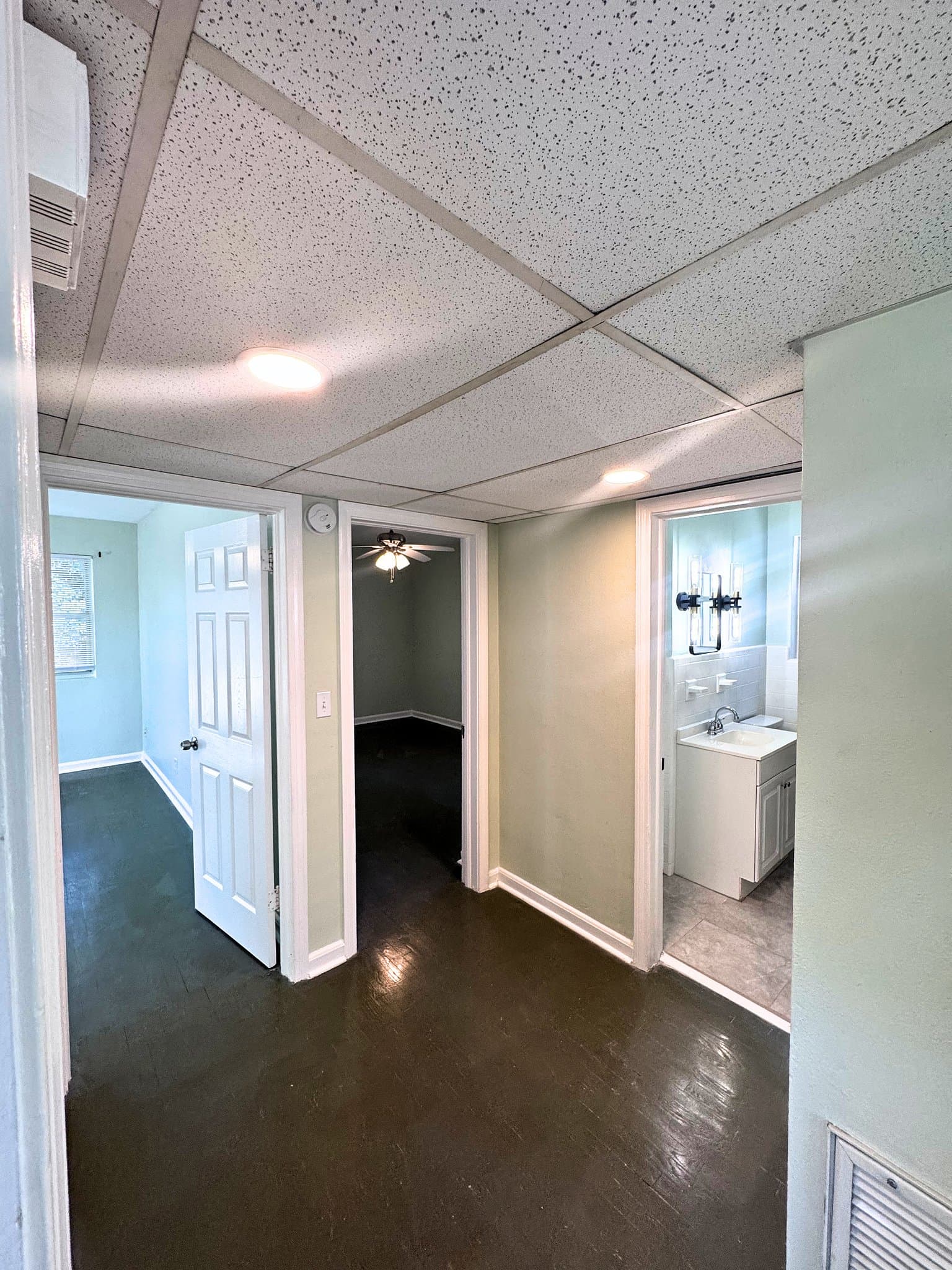 Jacksonville Multiplex: 2542-2544 Spring Park Rd