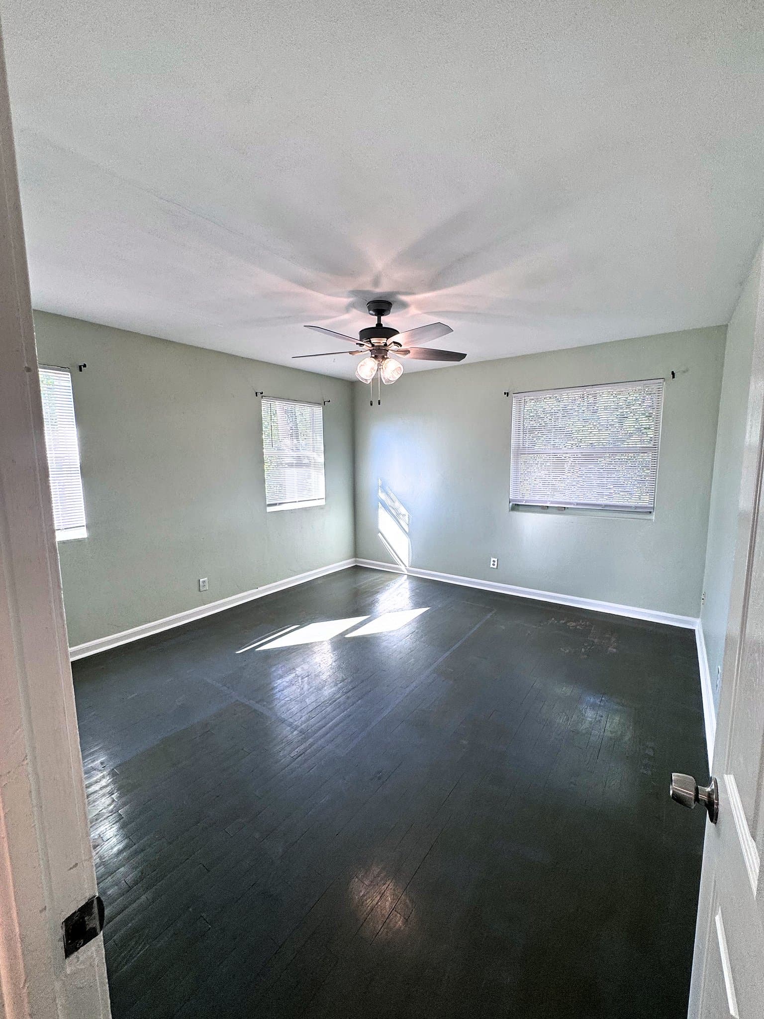 Jacksonville Multiplex: 2542-2544 Spring Park Rd