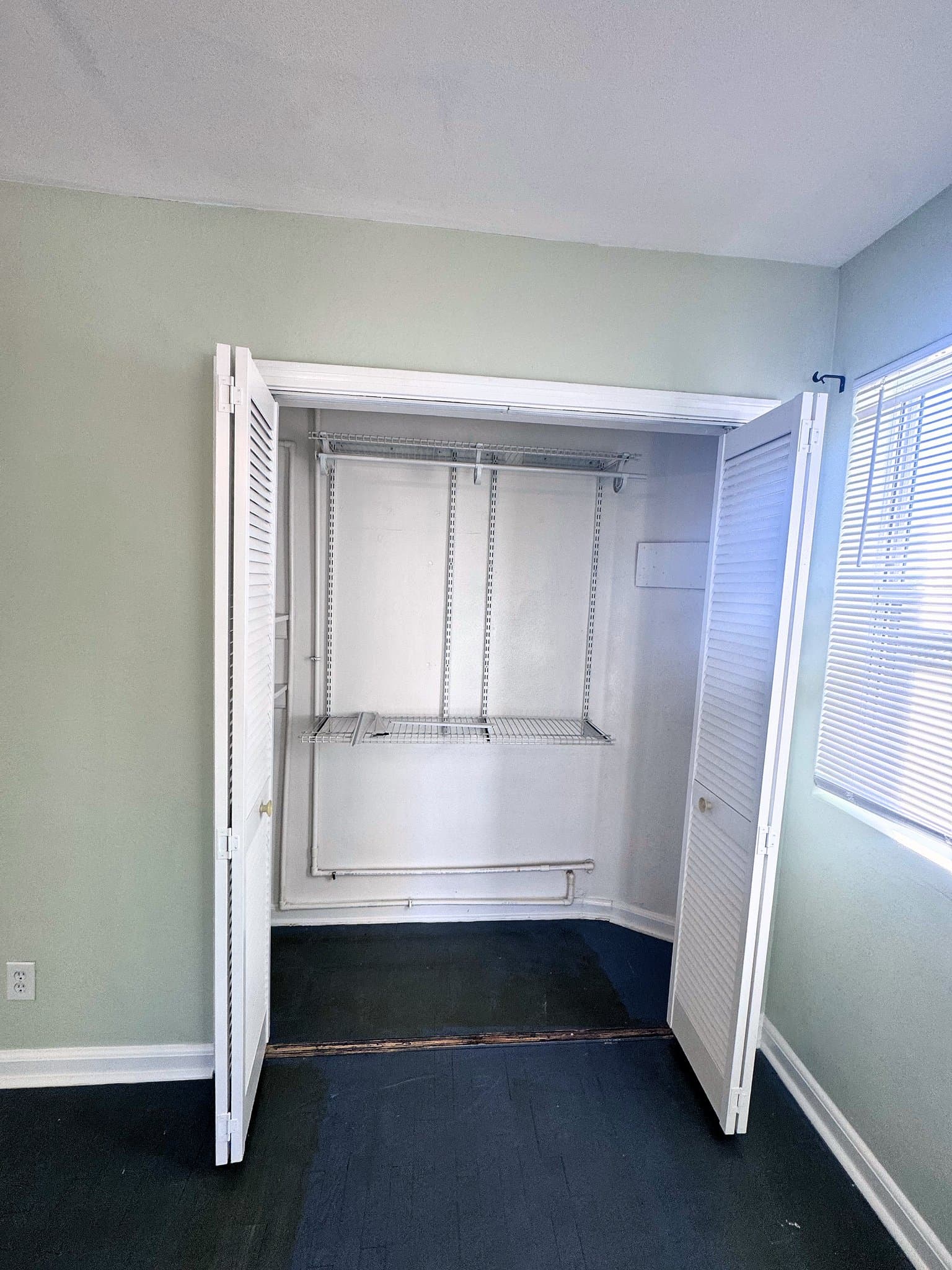 Jacksonville Multiplex: 2542-2544 Spring Park Rd