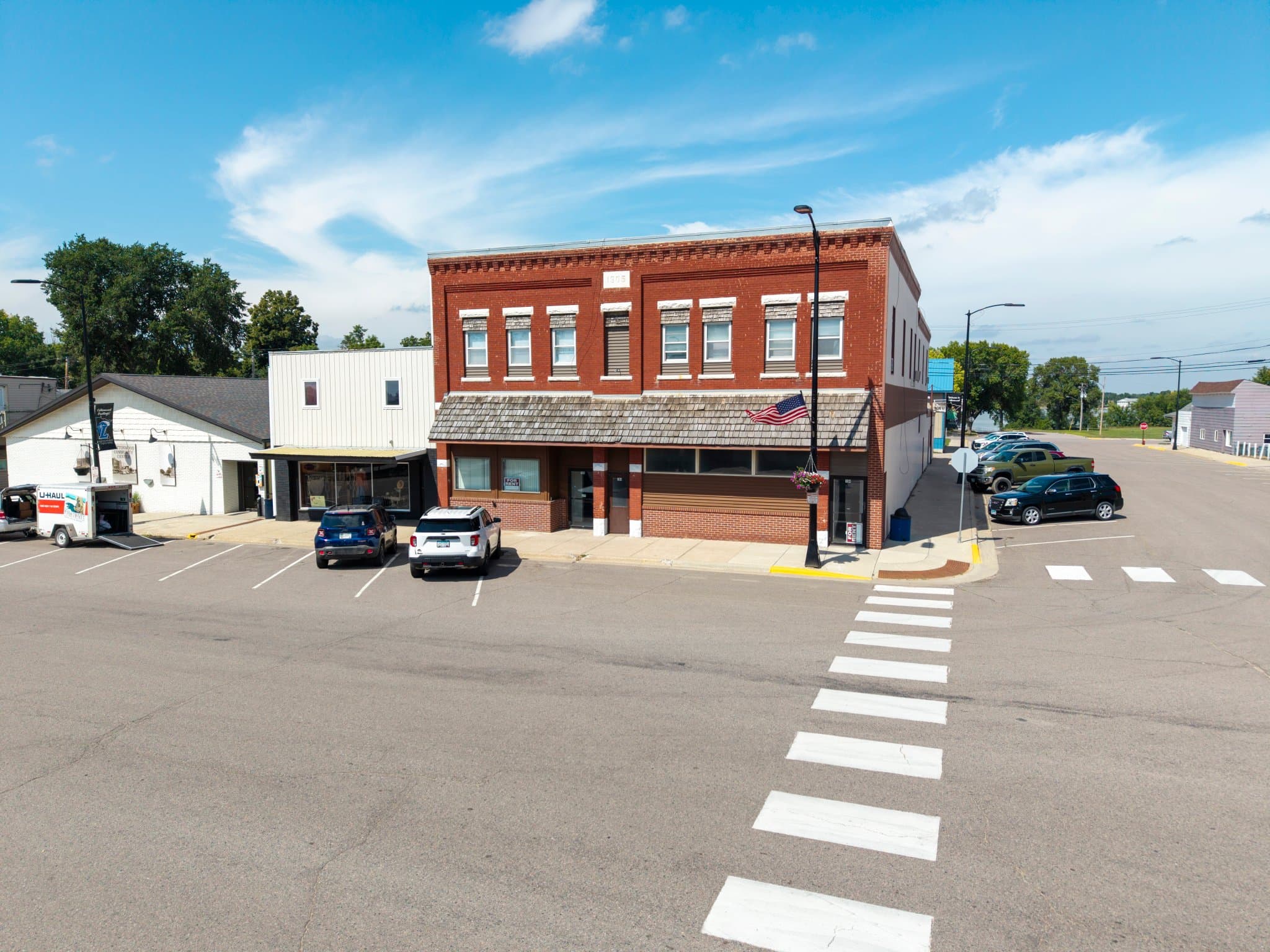 Cottonwood Other: 104 W Main St