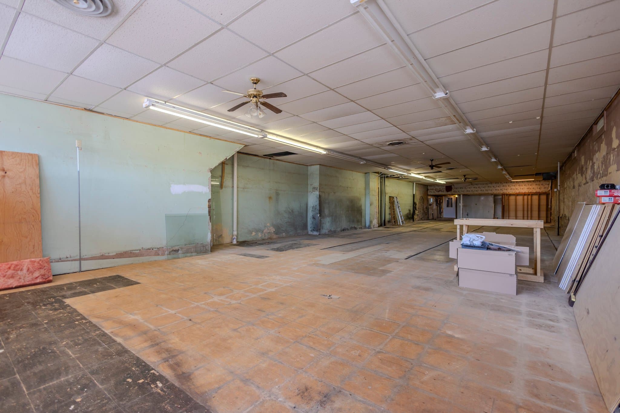 Cottonwood Other: 104 W Main St
