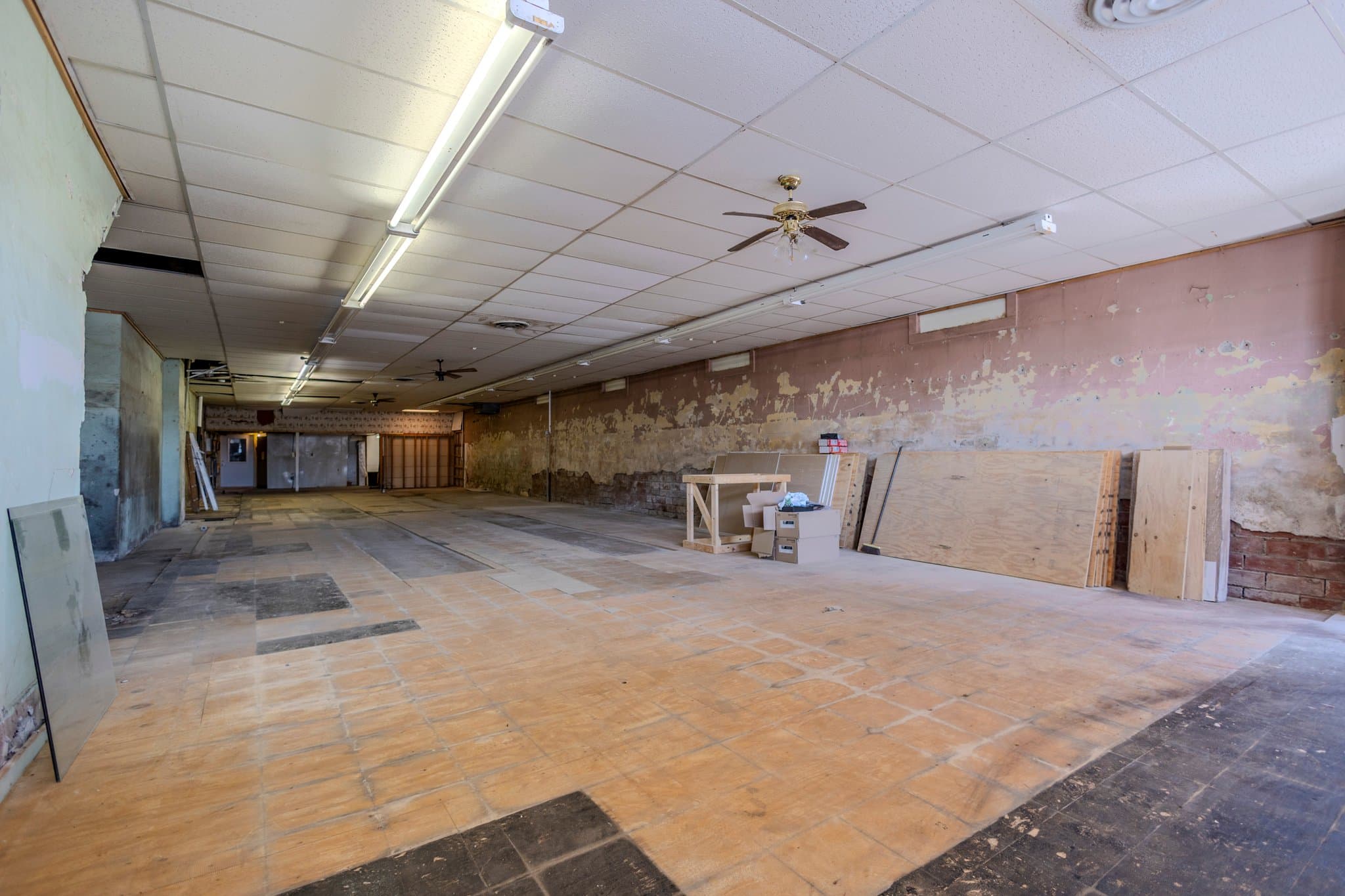 Cottonwood Other: 104 W Main St