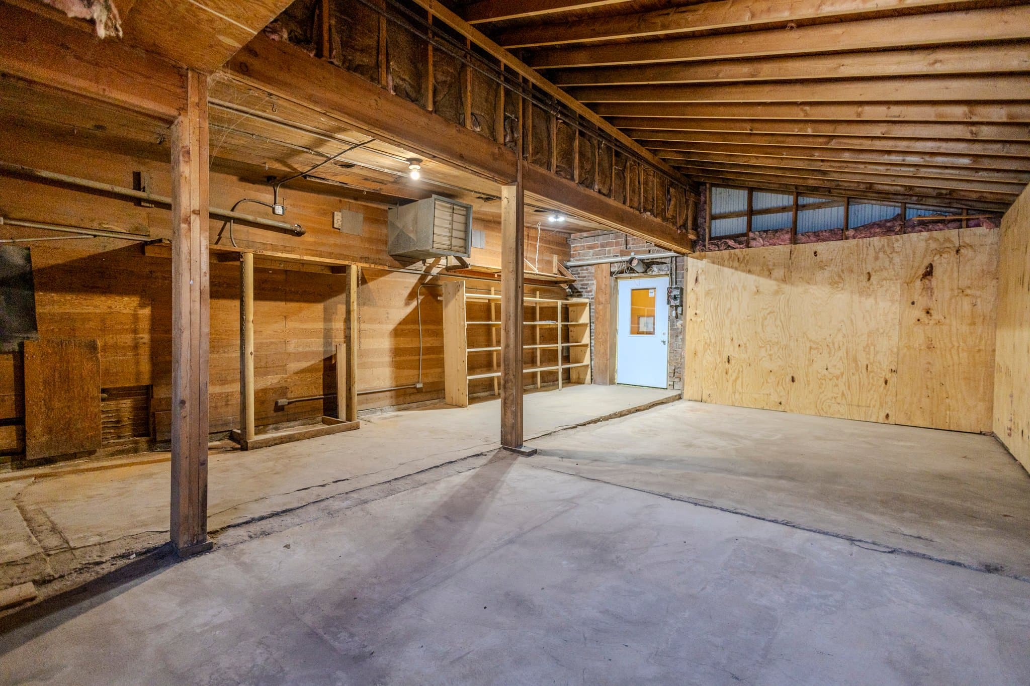 Cottonwood Other: 104 W Main St