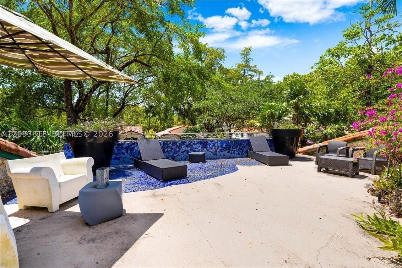 Coral Gables House: 1301 Milan Ave