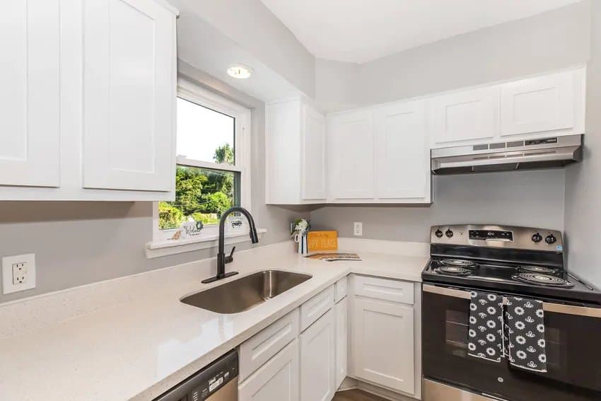 Baytown Apartment: 301 Tri City Beach Dr