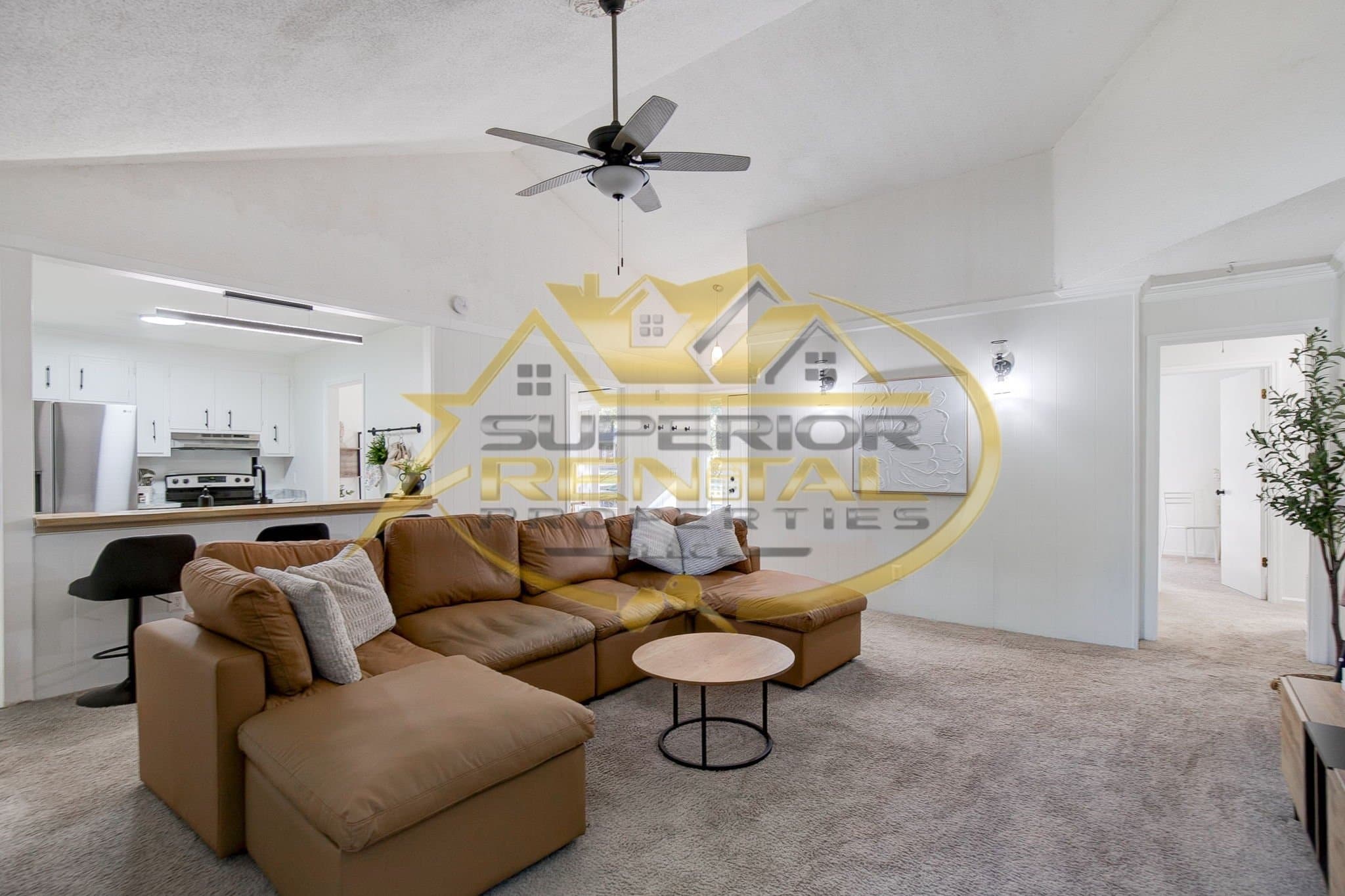 Columbia House: 15 Oberon Pl