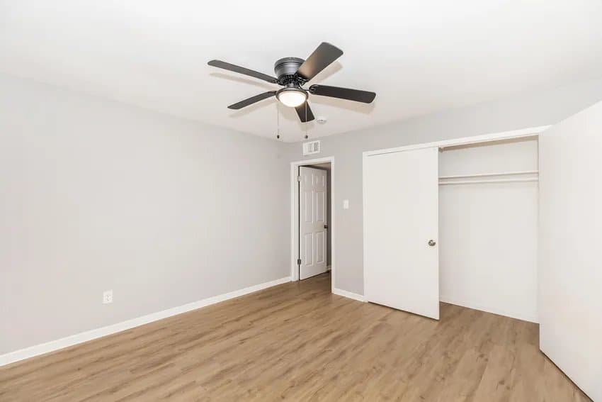 Baytown Apartment: 301 Tri City Beach Dr