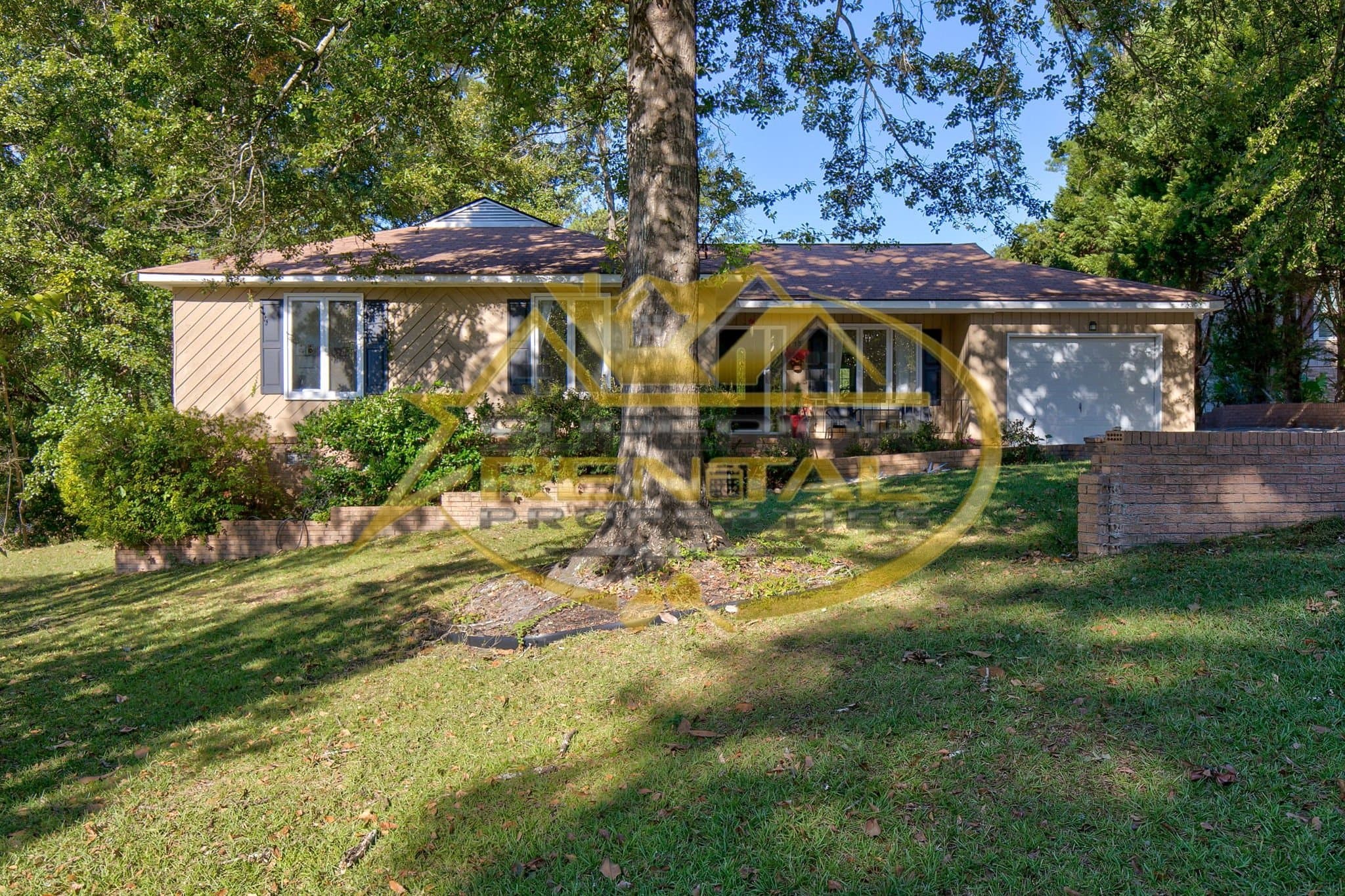 Columbia House: 15 Oberon Pl