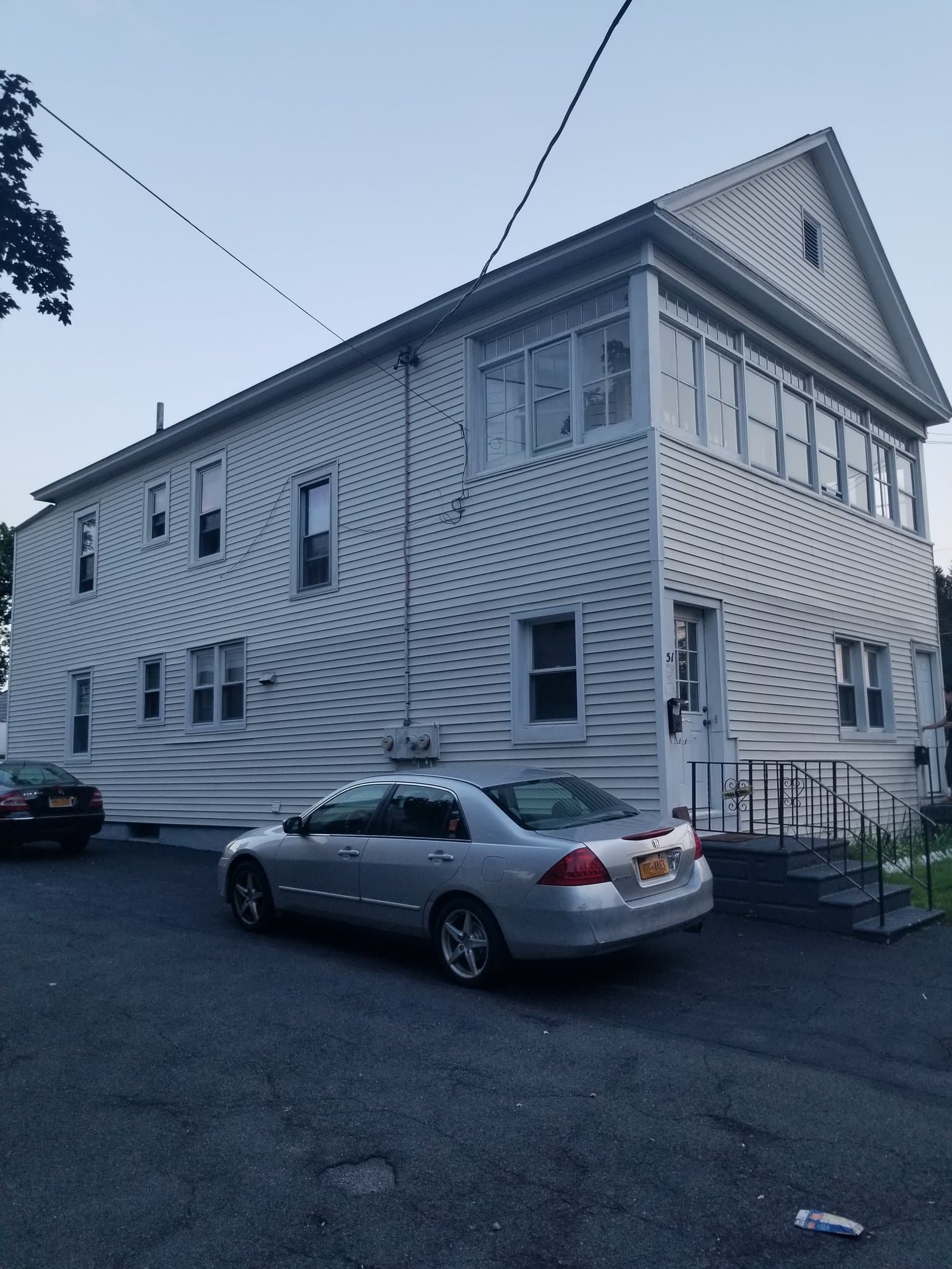 Albany Apartment: 51 Russell Rd