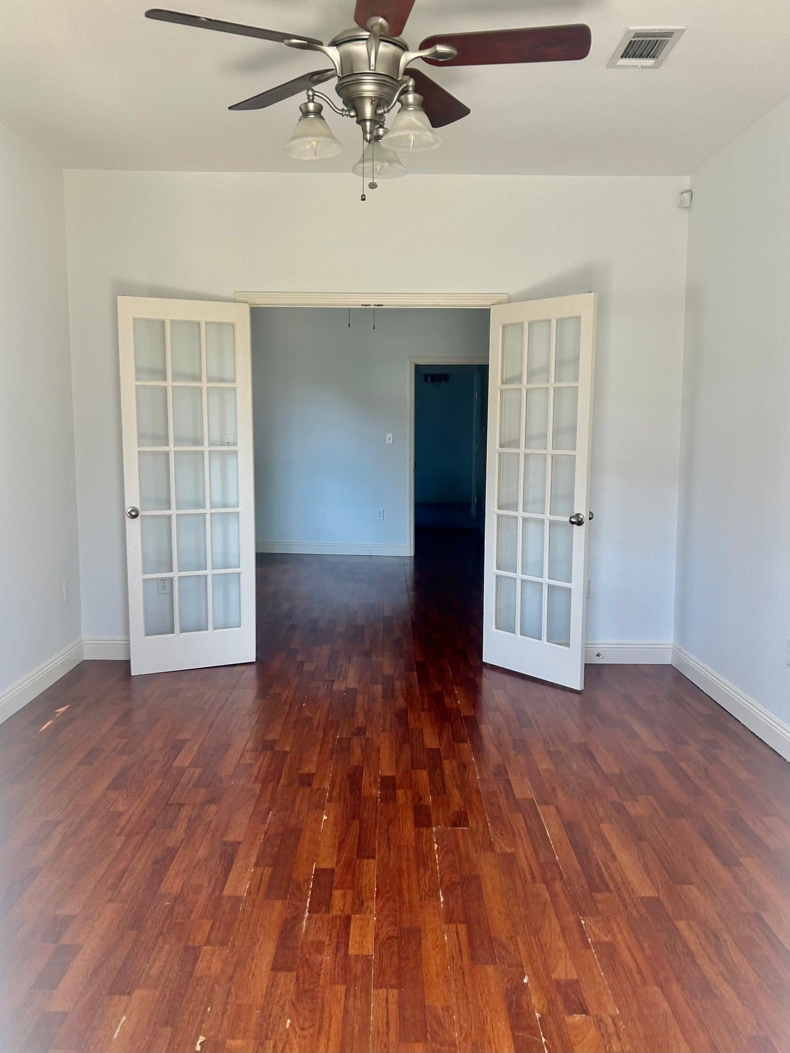 New Orleans Multiplex: 531 S Murat St